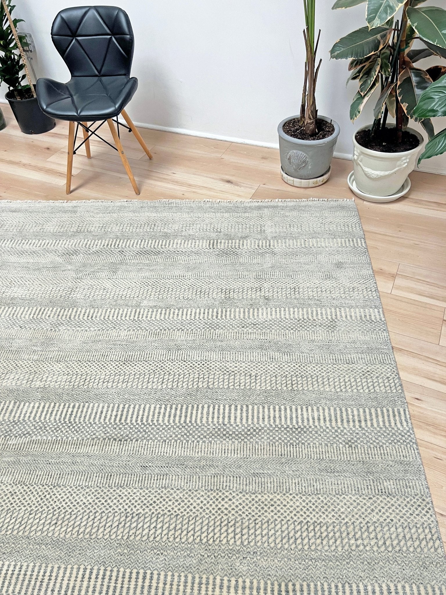 Savannah minimalist modern wool handmade rug. 8x10 Large area rug. Oriental rug store modern rug shop San Francisco Bay Area.