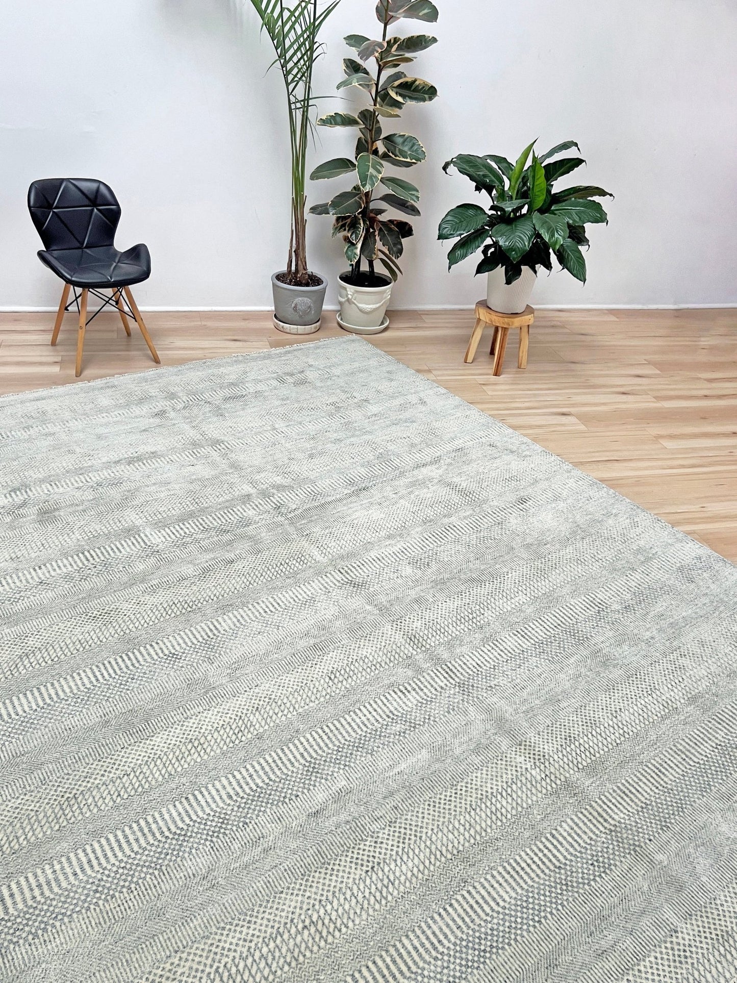 Savannah minimalist modern wool handmade rug. 8x10 Large area rug. Oriental rug store modern rug shop San Francisco Bay Area.