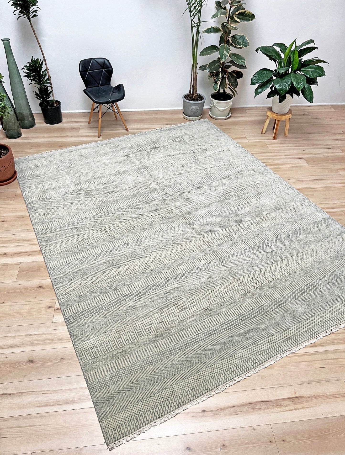 Savannah minimalist modern wool handmade rug. 8x10 Large area rug. Oriental rug store modern rug shop San Francisco Bay Area.