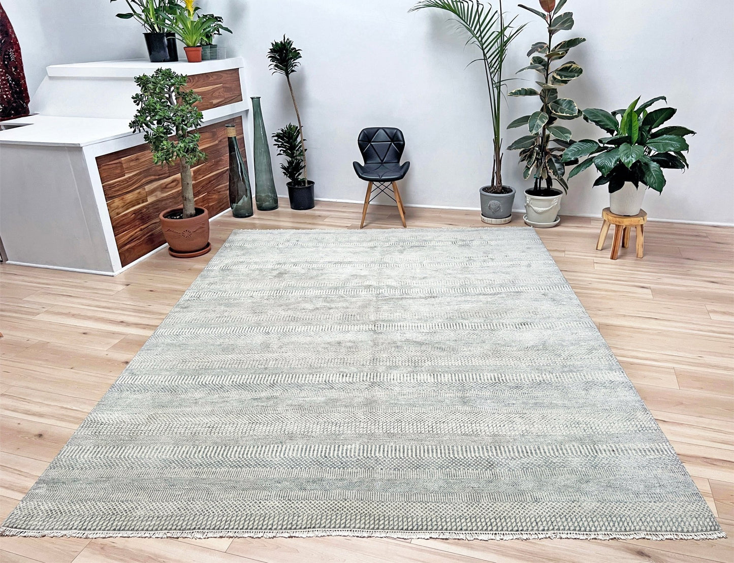 Savannah minimalist modern wool handmade rug. 8x10 Large area rug. Oriental rug store modern rug shop San Francisco Bay Area.