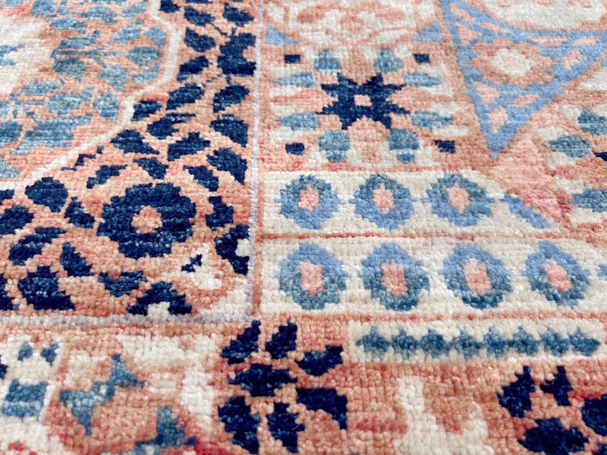 large handmade mamluk rug. Oriental rug shop san francisco bay area. Buy wool carpet online free shipping USA Canada.