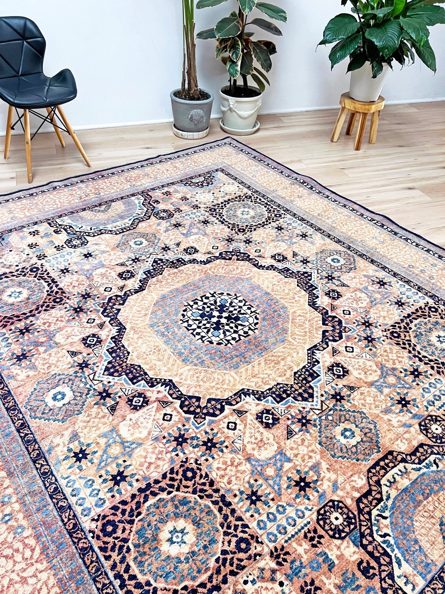 large handmade mamluk rug. Oriental rug shop san francisco bay area. Buy wool carpet online free shipping USA Canada.