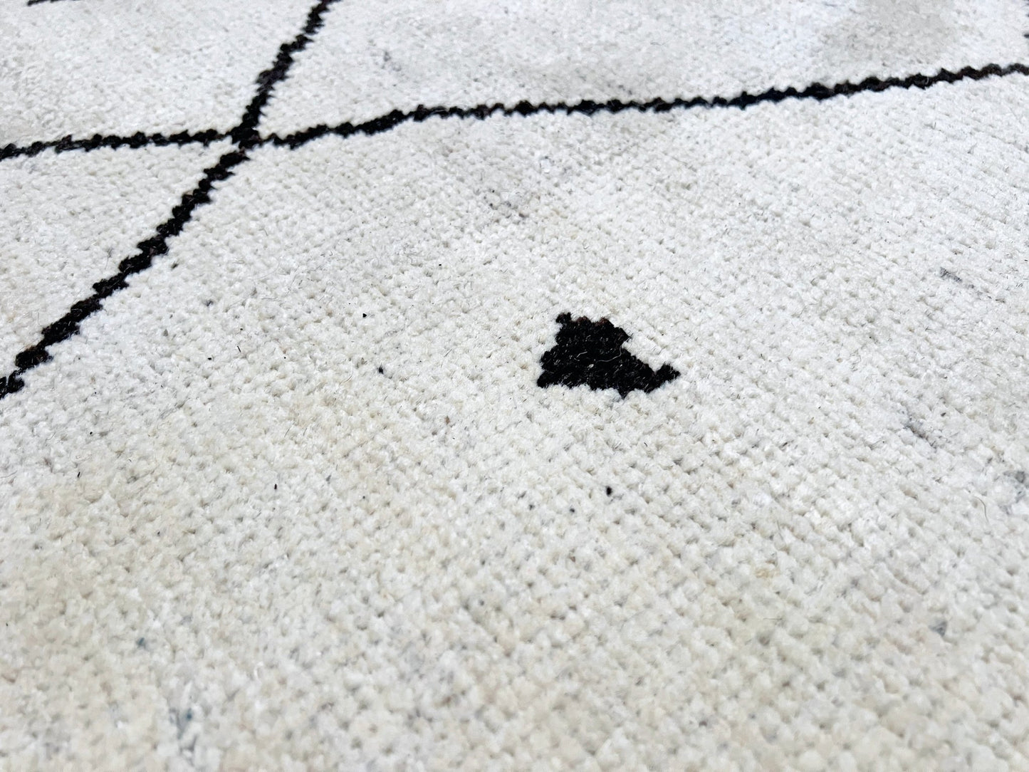 Minimalist Moroccan wool rug. White handmade rug shop san francisco bay area. 