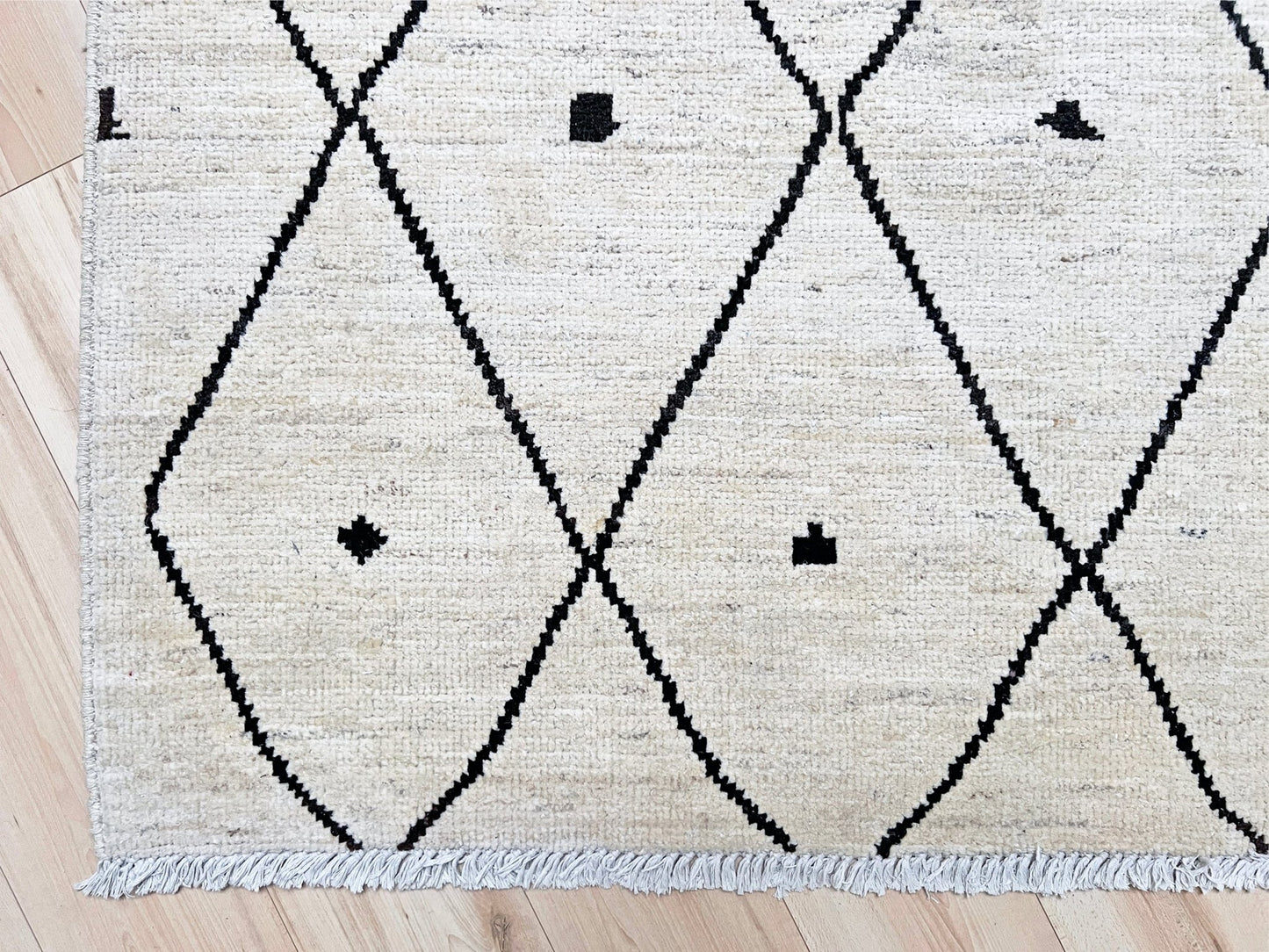 Minimalist Moroccan wool rug. White handmade rug shop san francisco bay area. 