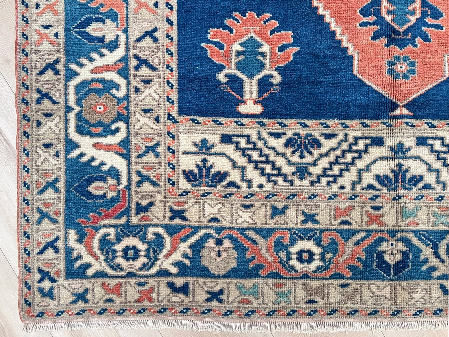 Taspinar muted turkish rug shop san francisco bay area. Oriental rug shop palo alto. Buy handmade wool rug online.