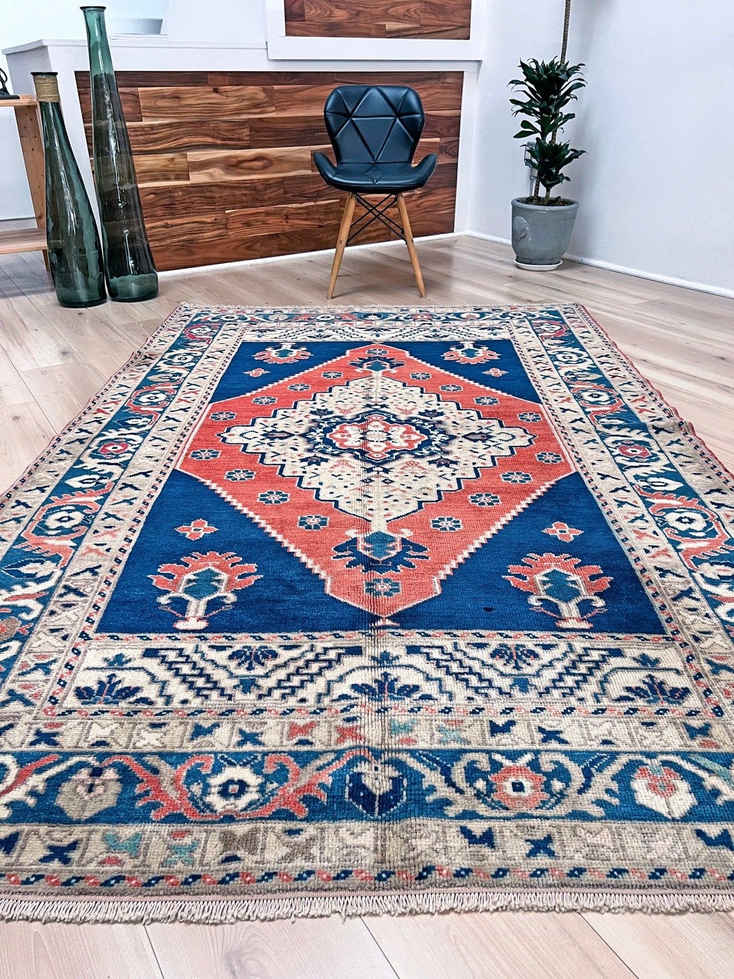 Taspinar muted turkish rug shop san francisco bay area. Oriental rug shop palo alto. Buy handmade wool rug online.