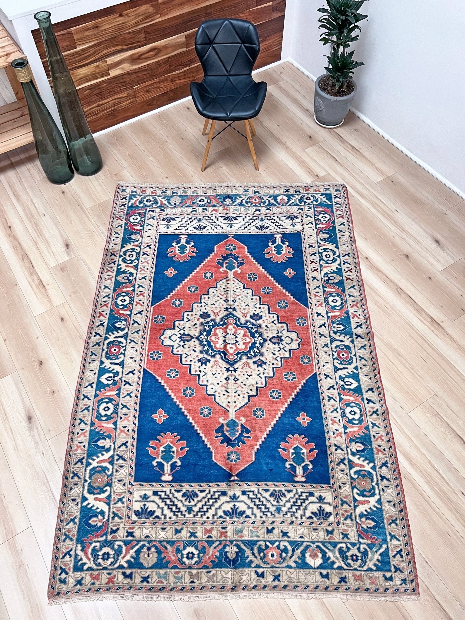 Taspinar muted turkish rug shop san francisco bay area. Oriental rug shop palo alto. Buy handmade wool rug online.