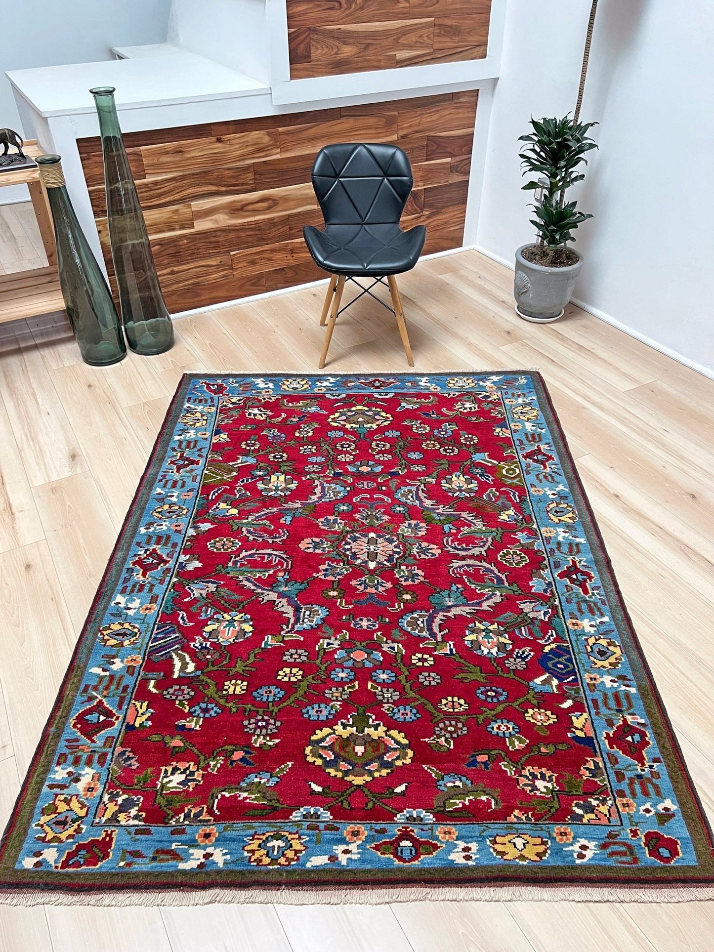 Red blue vintage rug shop san francisco bay area. Turkish rug store. Small Handmade wool rug shop palo alto.