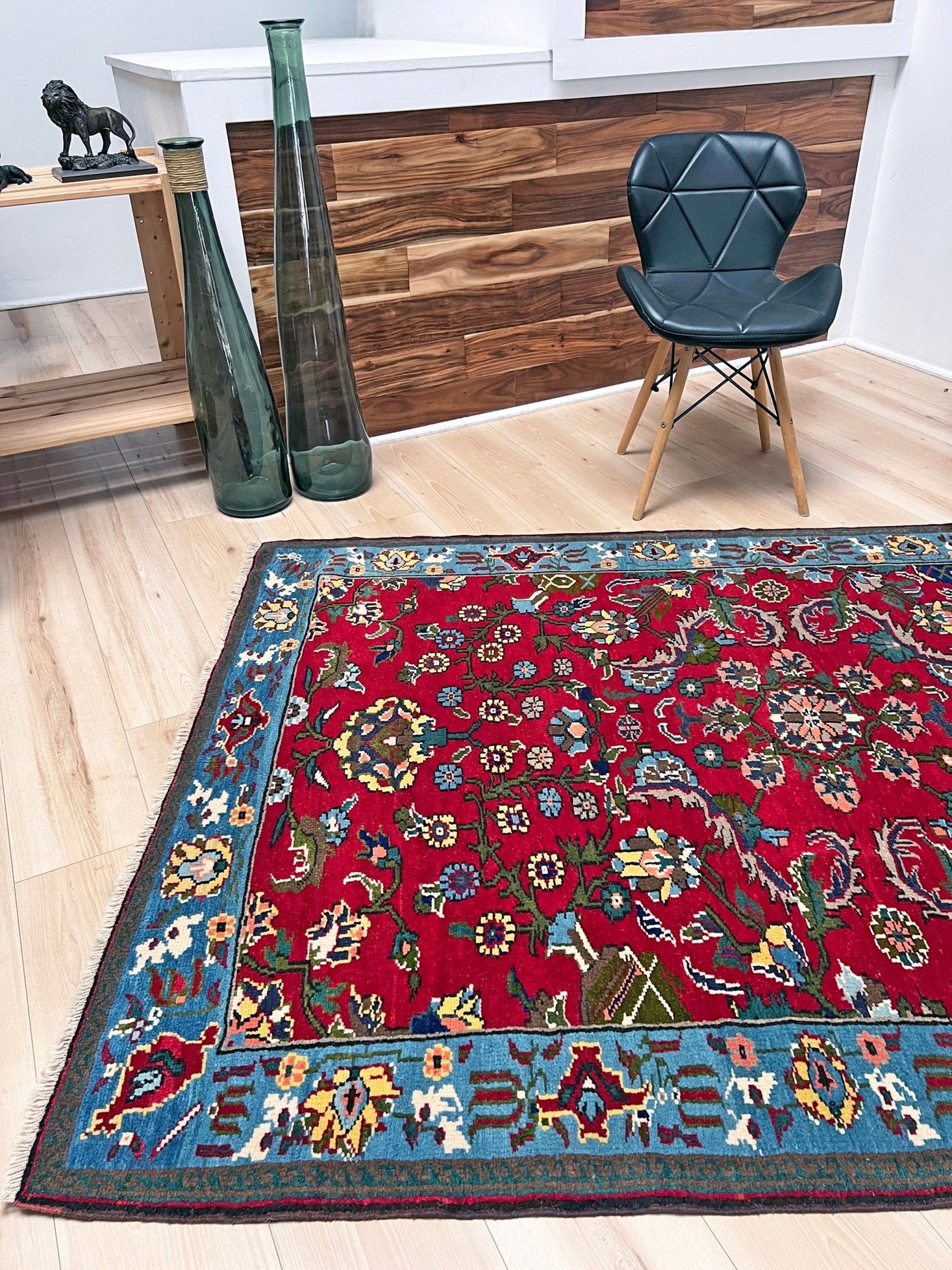 Red blue vintage rug shop san francisco bay area. Turkish rug store. Small Handmade wool rug shop palo alto.