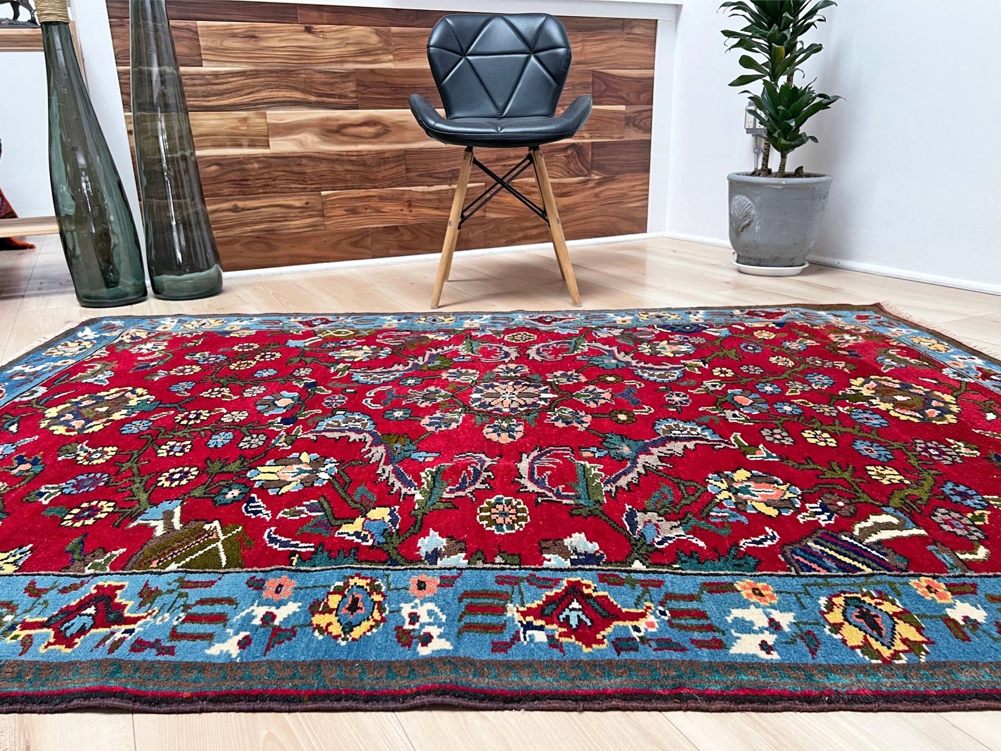 Red blue vintage rug shop san francisco bay area. Turkish rug store. Small Handmade wool rug shop palo alto.