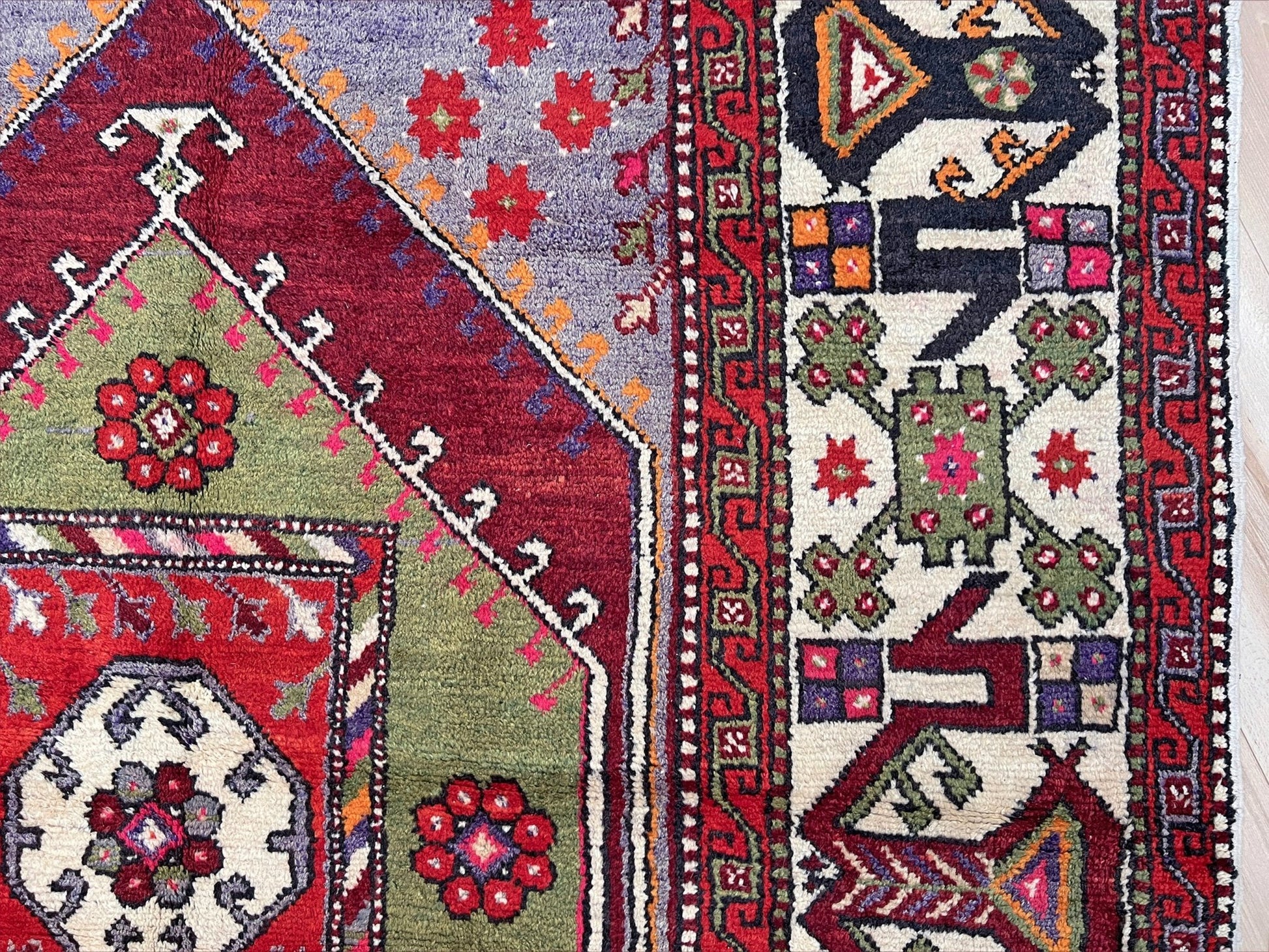 Cloudband vintage turkish rug shop Sf Bay area. Handmade rug buy online. Oriental rug shop palo alto.