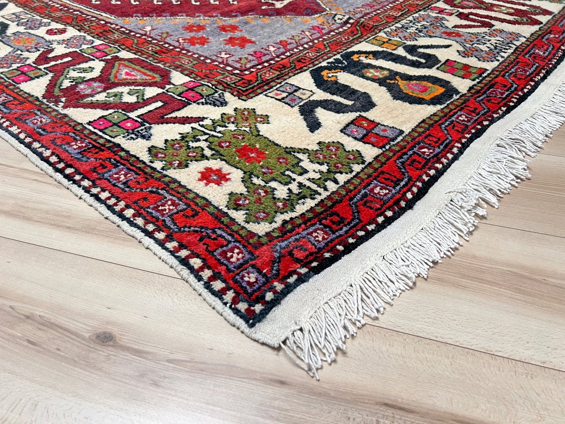 Cloudband vintage turkish rug shop Sf Bay area. Handmade rug buy online. Oriental rug shop palo alto.
