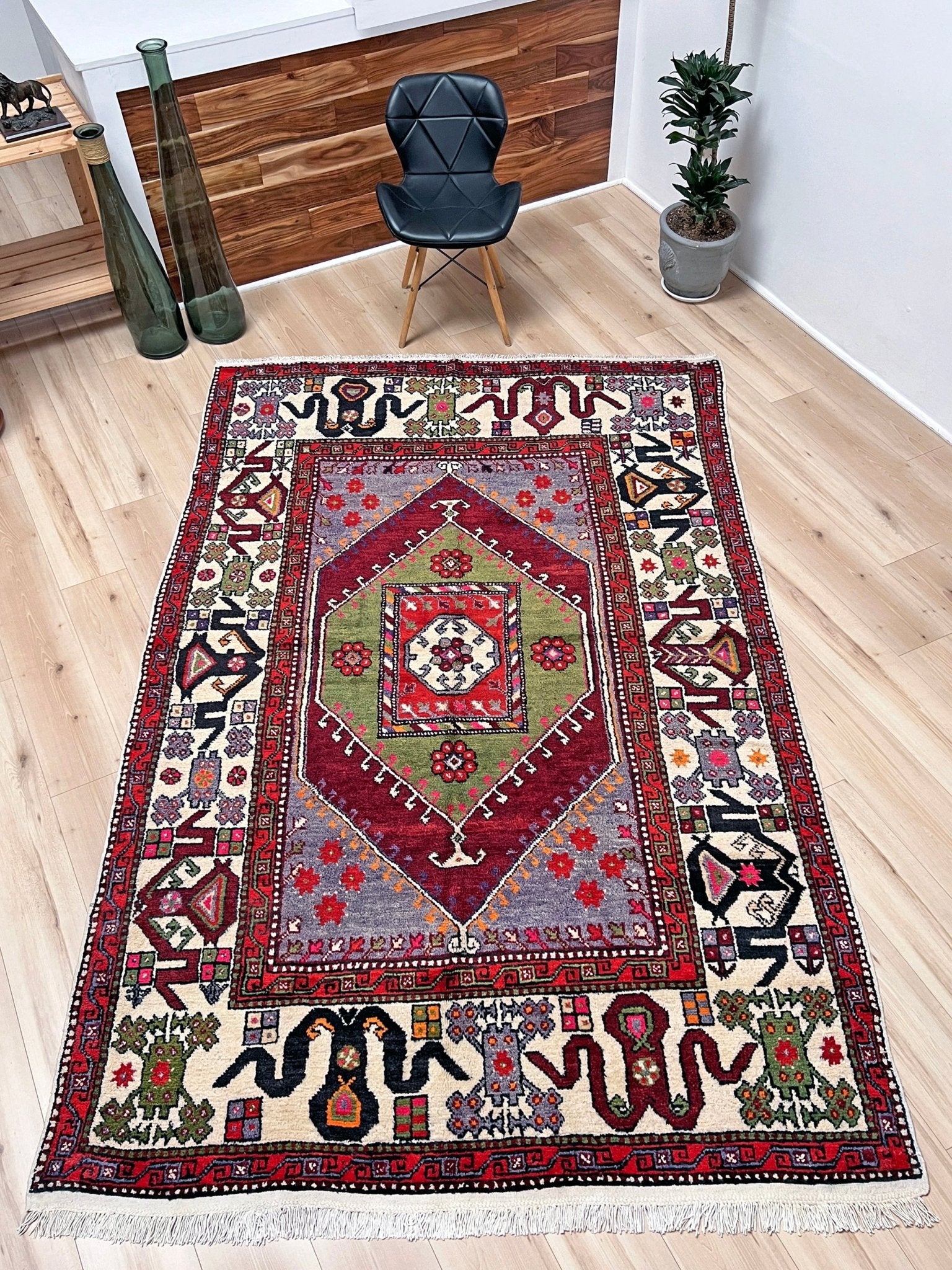 Cloudband vintage turkish rug shop Sf Bay area. Handmade rug buy online. Oriental rug shop palo alto.