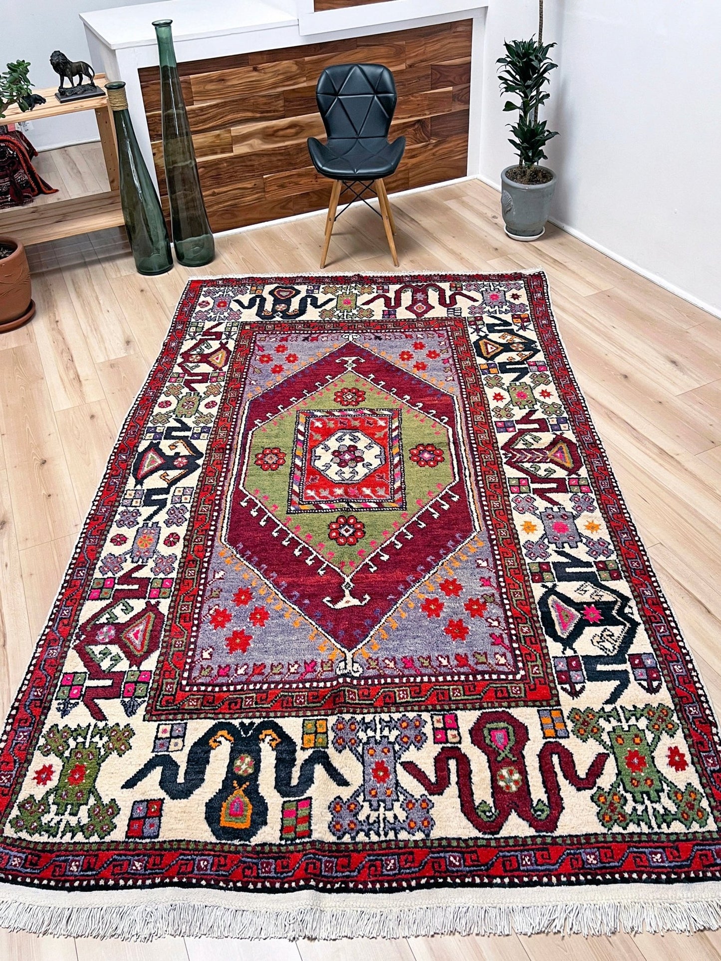 Cloudband vintage turkish rug shop Sf Bay area. Handmade rug buy online. Oriental rug shop palo alto.