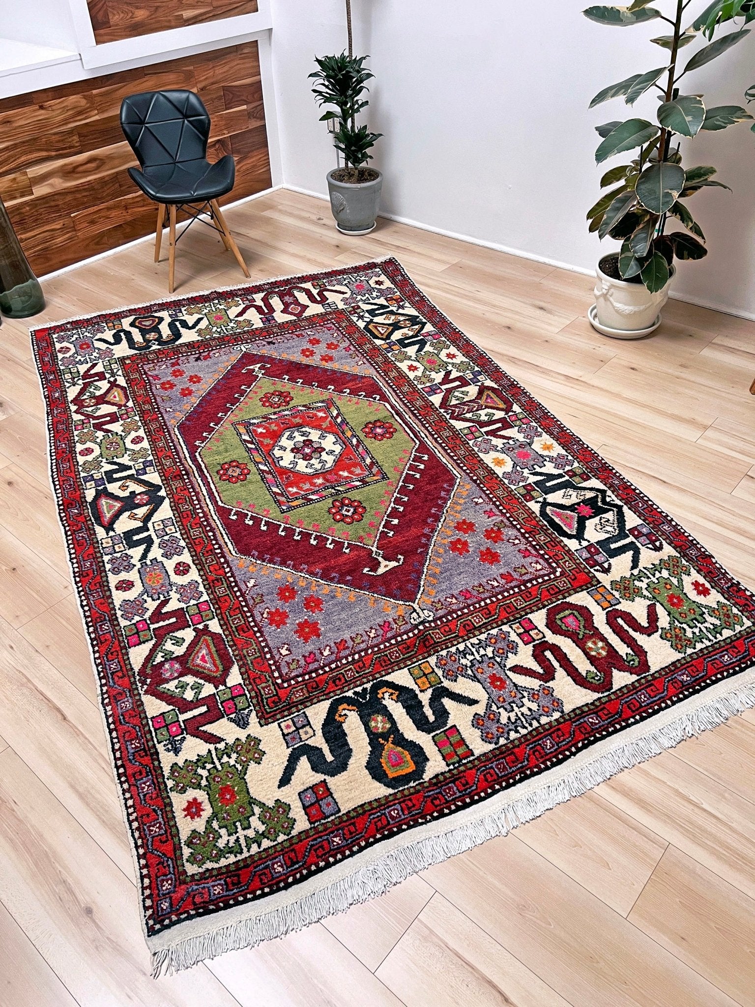 Cloudband vintage turkish rug shop Sf Bay area. Handmade rug buy online. Oriental rug shop palo alto.