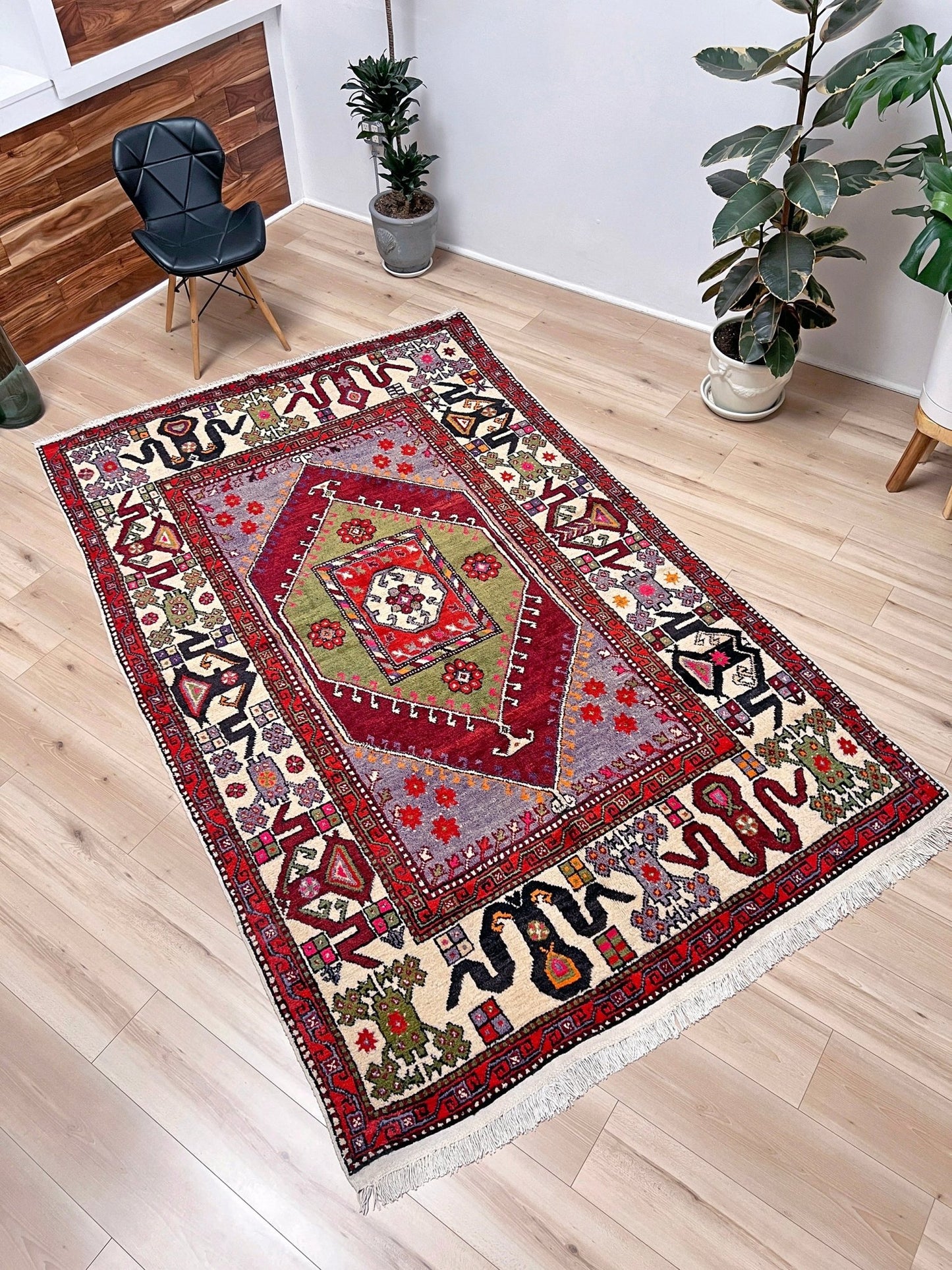 Cloudband vintage turkish rug shop Sf Bay area. Handmade rug buy online. Oriental rug shop palo alto.