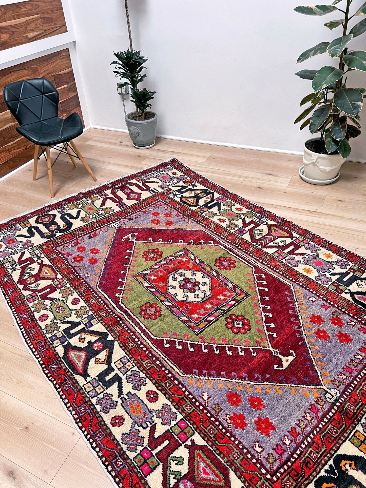 Cloudband vintage turkish rug shop Sf Bay area. Handmade rug buy online. Oriental rug shop palo alto.