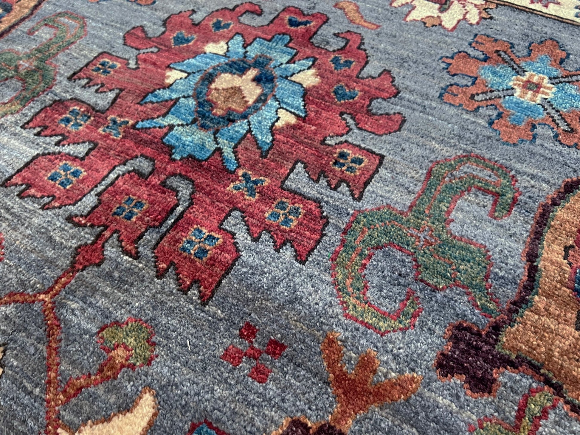 Sultani Handmade wool 10x14 area rug. Oriental rug shop san francisco bay area.  Carpet store berkeley palo alto.