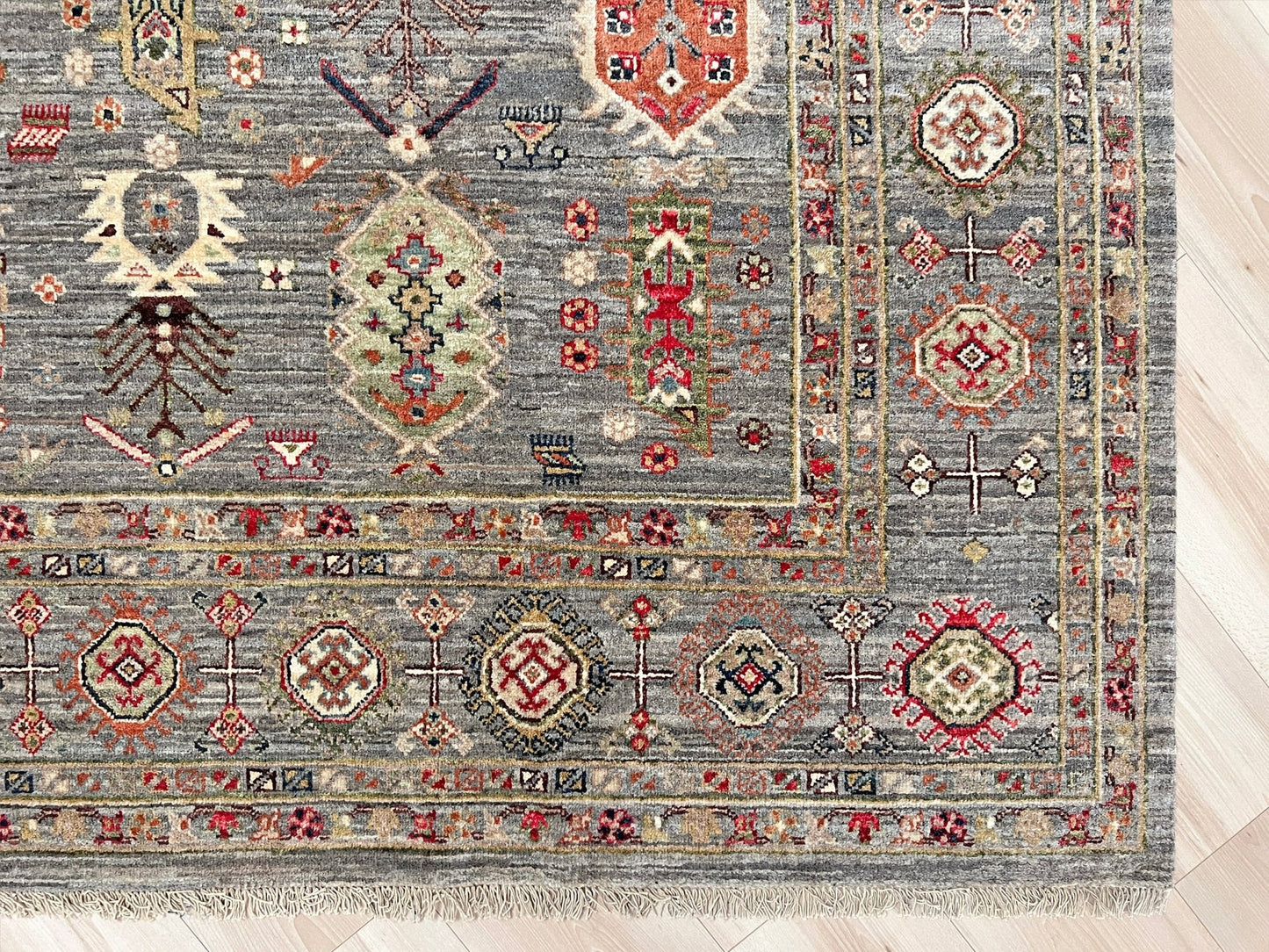 Yusufi handmade wool 8x10 area rug for lliving room, bedroom, dinind. Oriental rug shop san francisco bay area