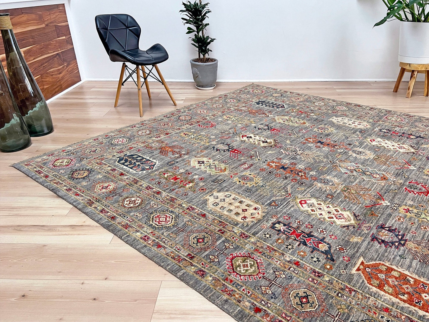 Yusufi handmade wool 8x10 area rug for lliving room, bedroom, dinind. Oriental rug shop san francisco bay area