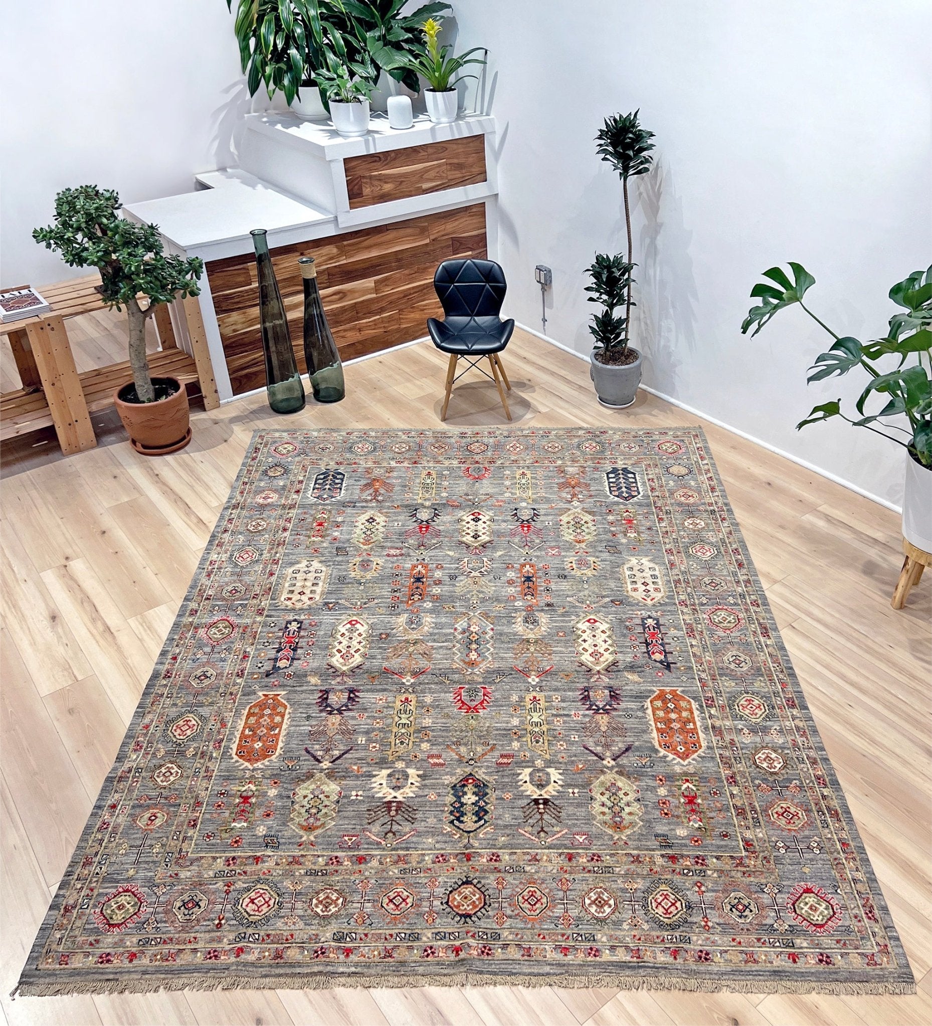 Yusufi handmade wool 8x10 area rug for lliving room, bedroom, dinind. Oriental rug shop san francisco bay area