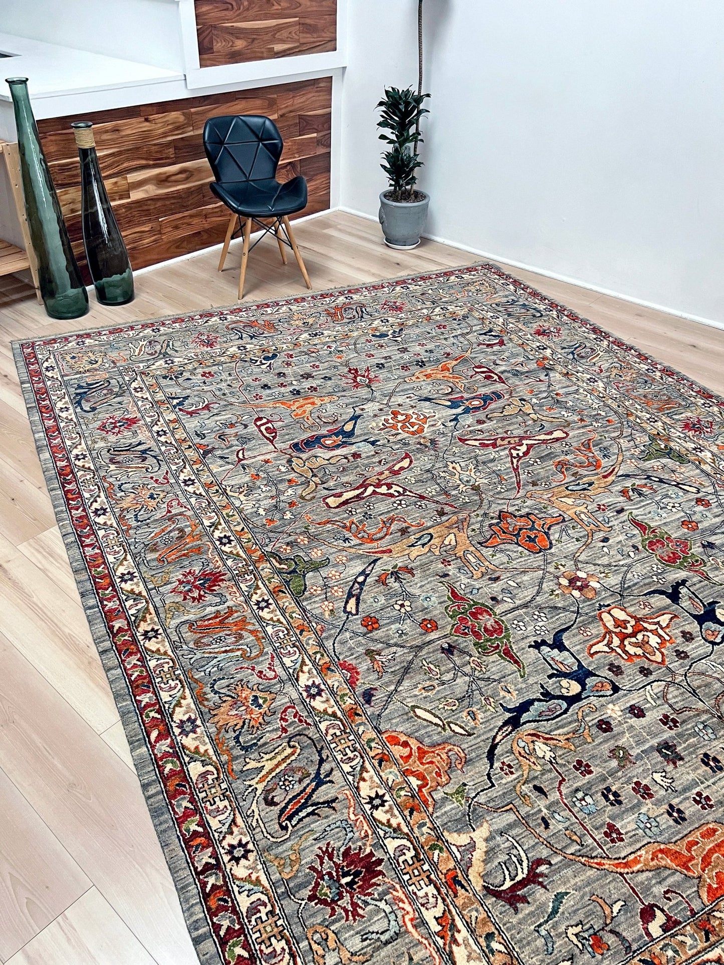 Bidgar Garrus handmade area rug for living room, bedroom, dining. Oriental rug shop san francisco bay area. Wool floral rug shopping online.