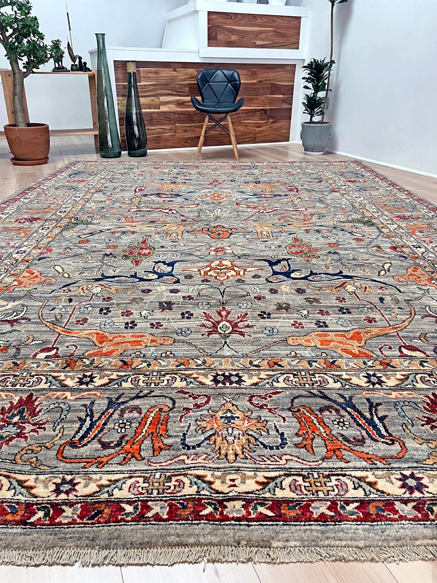 Bidgar Garrus handmade area rug for living room, bedroom, dining. Oriental rug shop san francisco bay area. Wool floral rug shopping online.