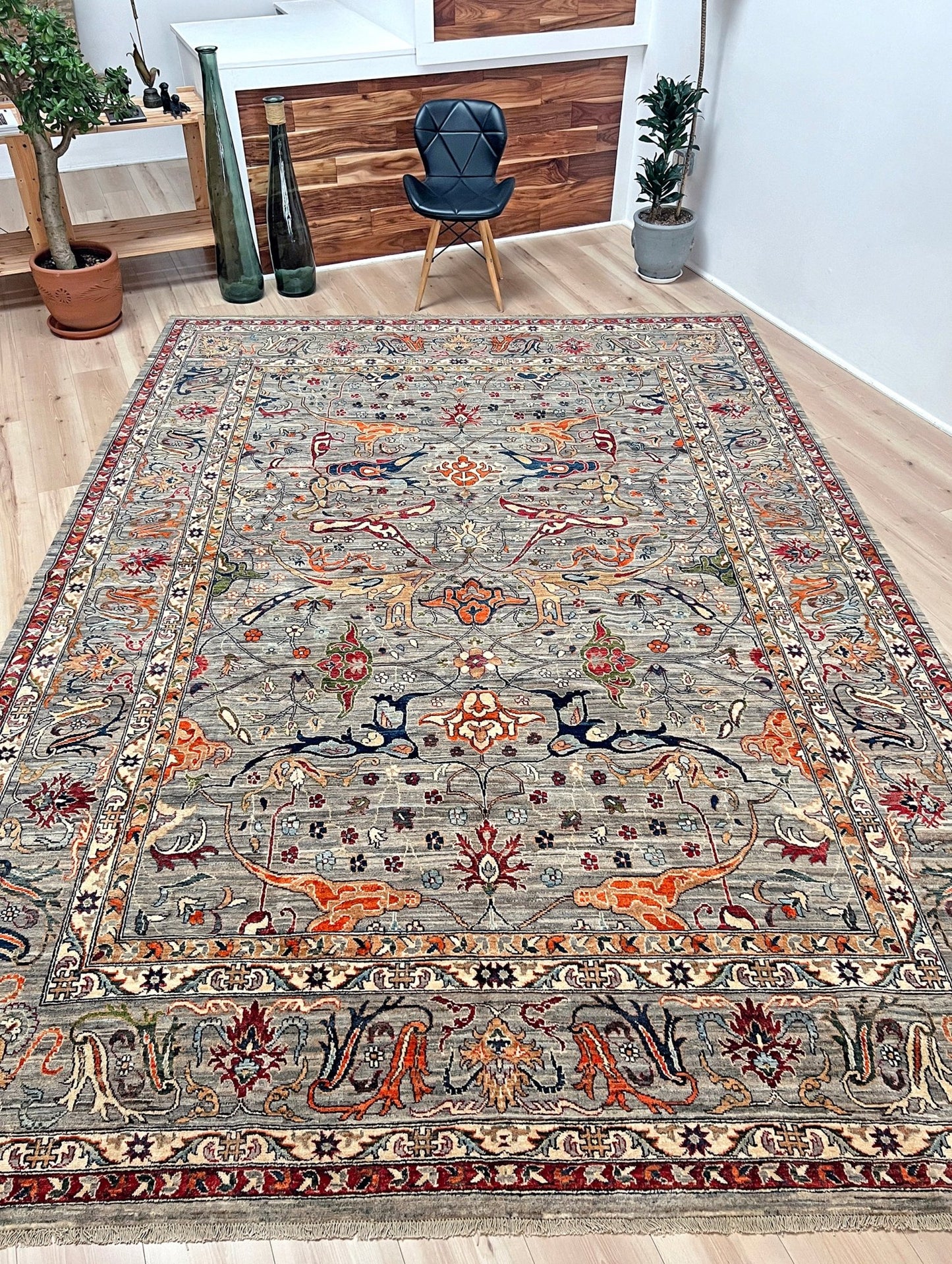 Bidgar Garrus handmade area rug for living room, bedroom, dining. Oriental rug shop san francisco bay area. Wool floral rug shopping online.