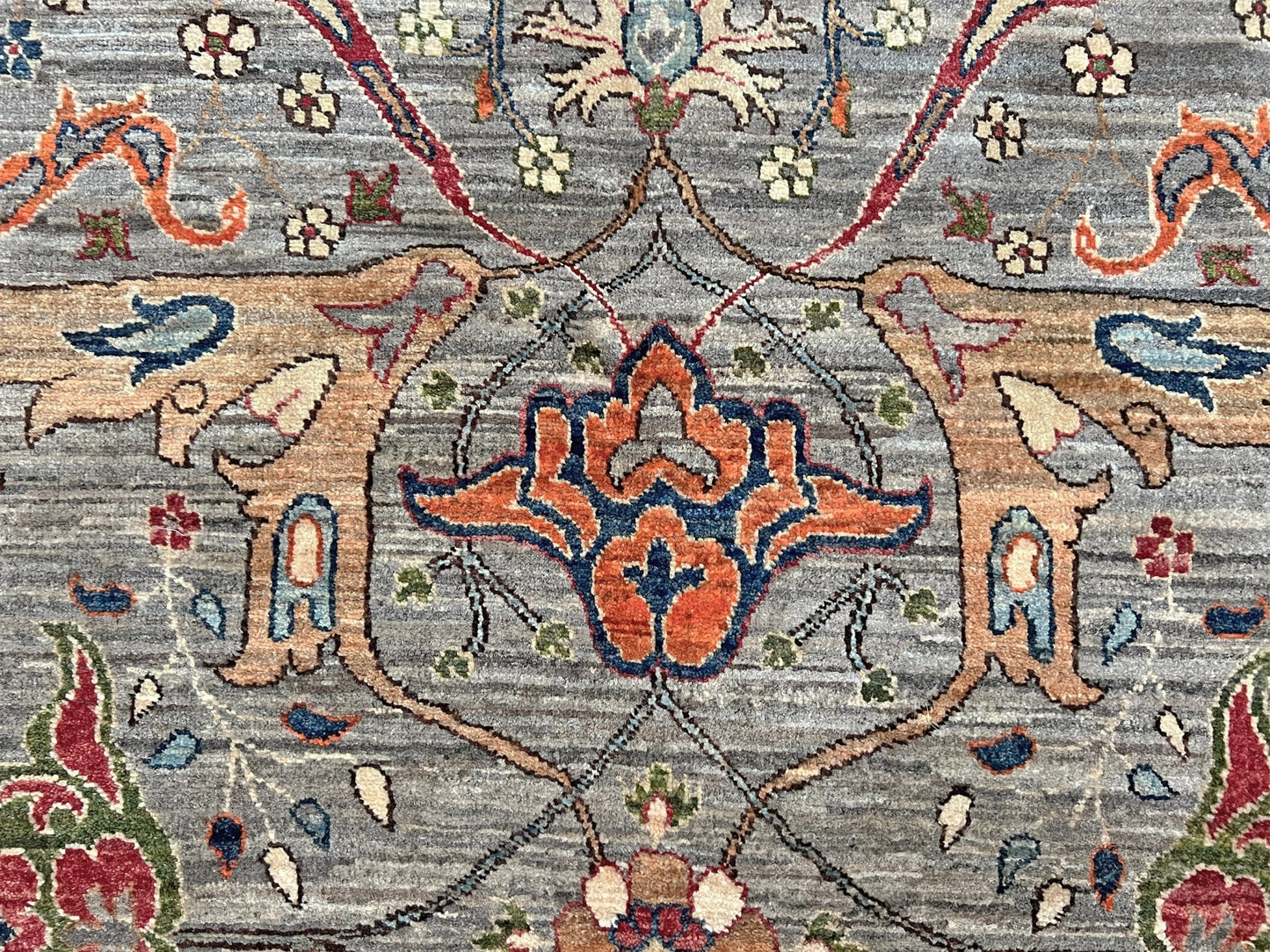 Bidgar Garrus handmade area rug for living room, bedroom, dining. Oriental rug shop san francisco bay area. Wool floral rug shopping online.