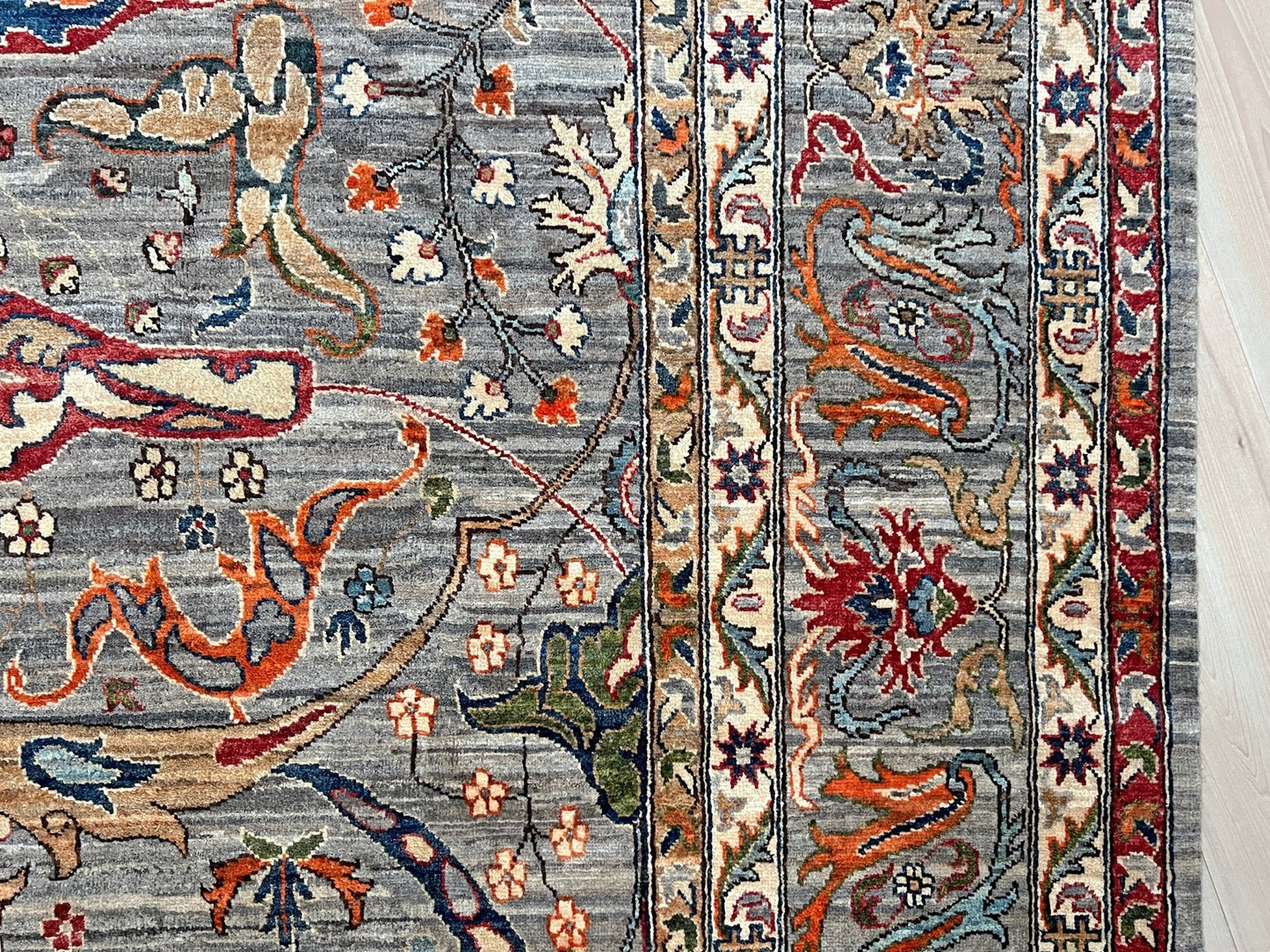 Bidgar Garrus handmade area rug for living room, bedroom, dining. Oriental rug shop san francisco bay area. Wool floral rug shopping online.