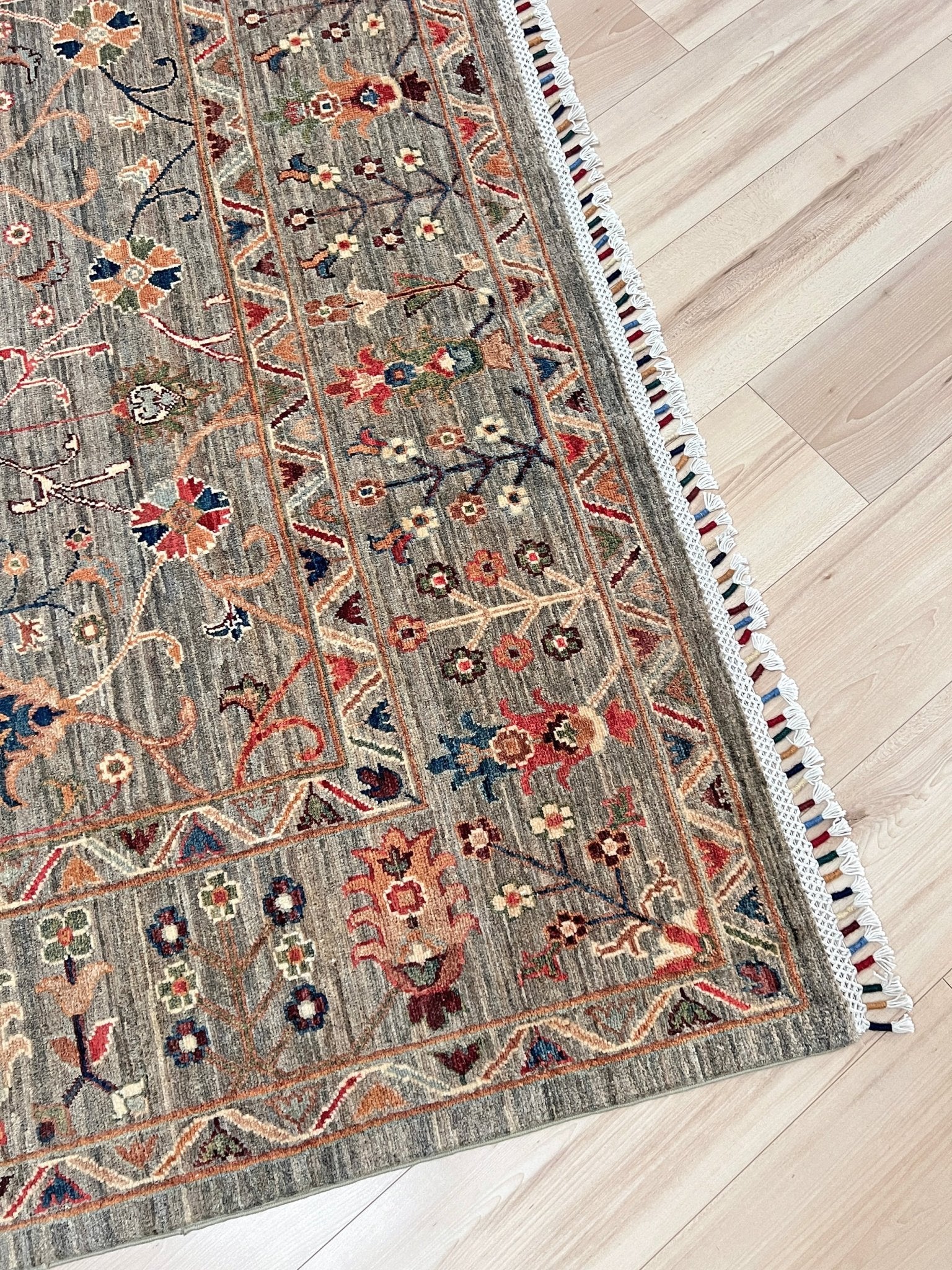 Sultani handmade wool area rug for living room bedroom dining. Oriental rug shop san francisco bay area. Buy rug online