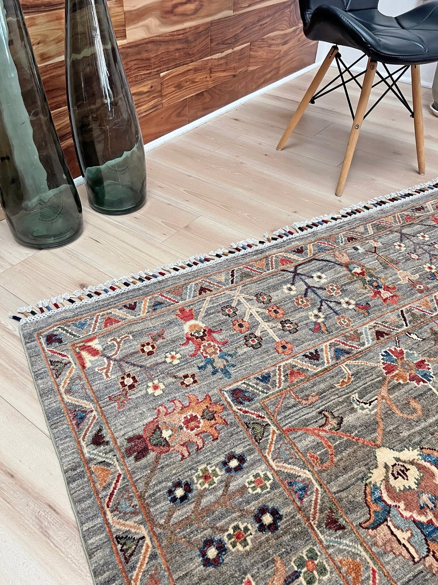 Sultani handmade wool area rug for living room bedroom dining. Oriental rug shop san francisco bay area. Buy rug online