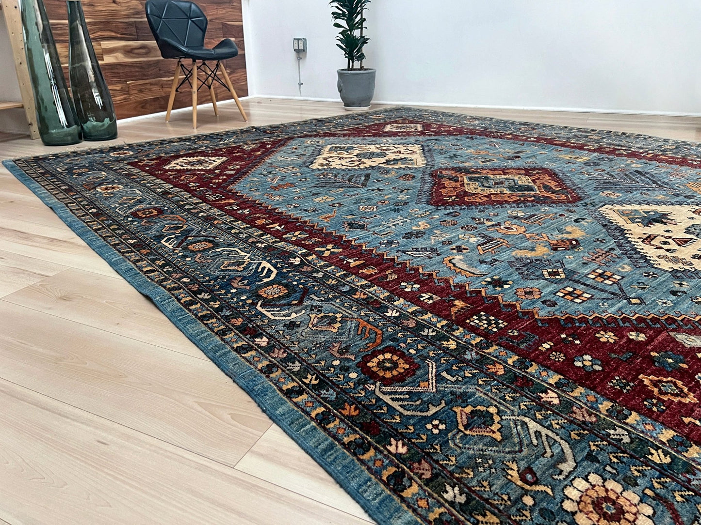 Serapi handmade contemporary rug. Wool tribal oriental rug shop san francisco bay area. Buy handmade rug near me.