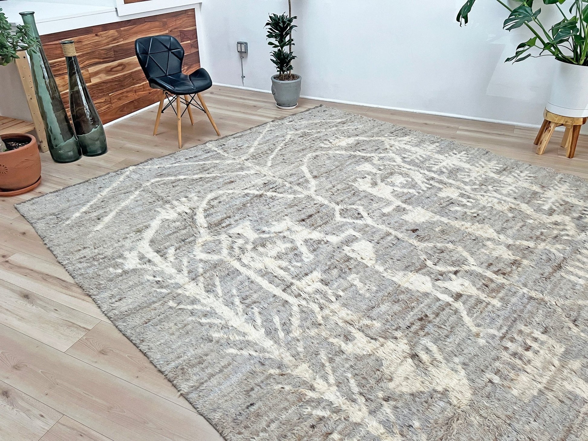 moroccan shag wool minimalist rug shop san francisco bay area. Minimalist handmade area rug. Buy rug online. 