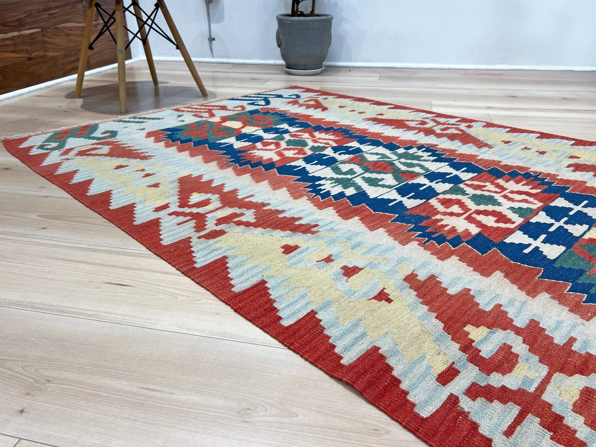 handmade turkish kilim rug shop san francisco bay area CA. Wool rug with tribal design.