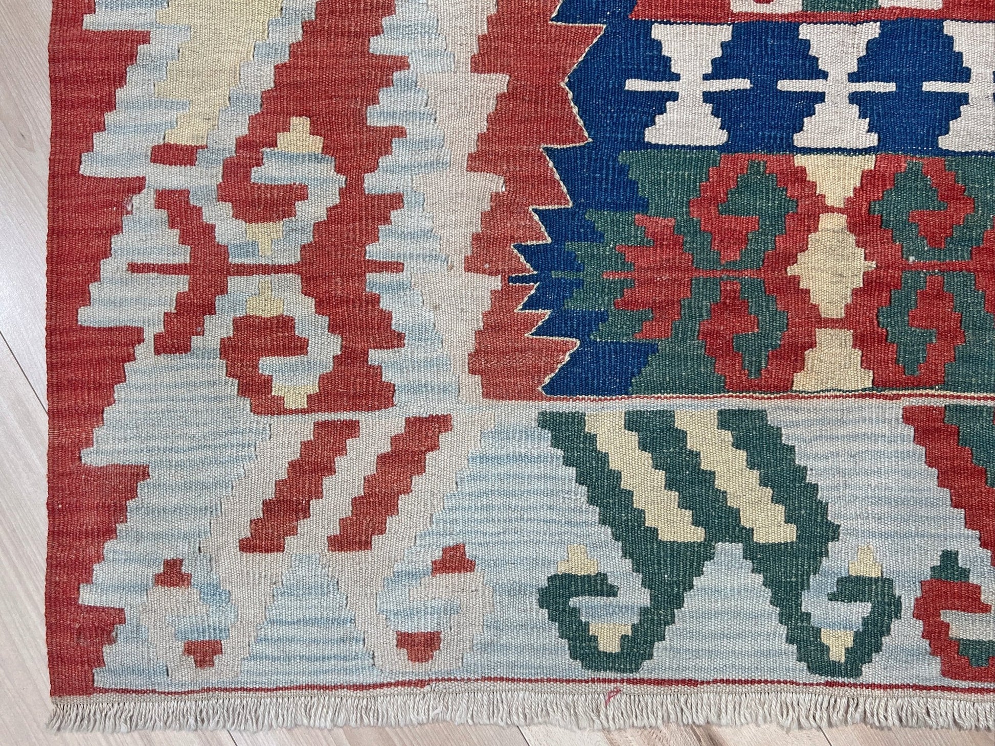 handmade turkish kilim rug shop san francisco bay area CA. Wool rug with tribal design.