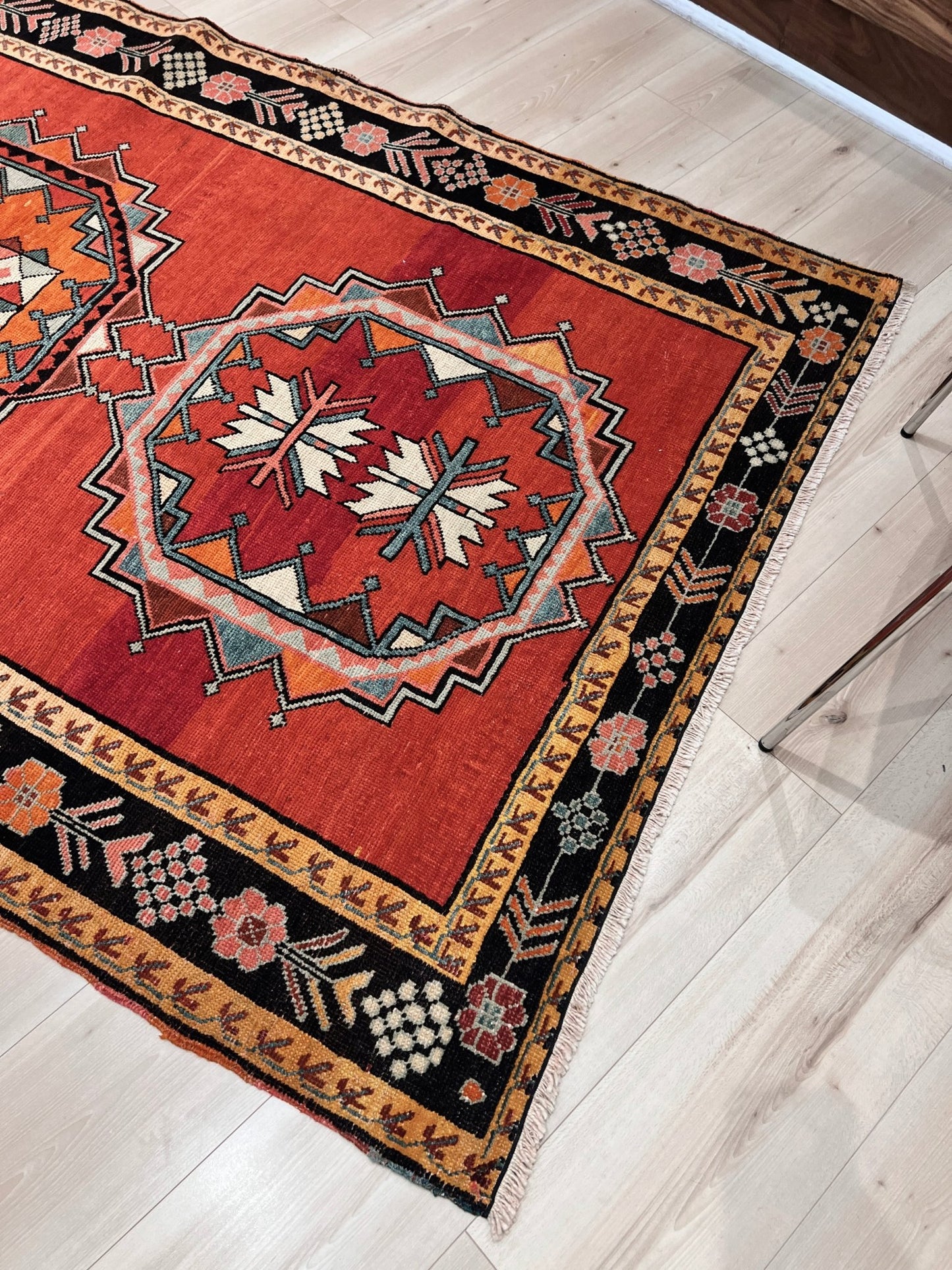 Derbend Caucasian Wide Runner rug. Oriental rug store San Francisco Bay Area. Buy rug online free shipping to USA, Canada.