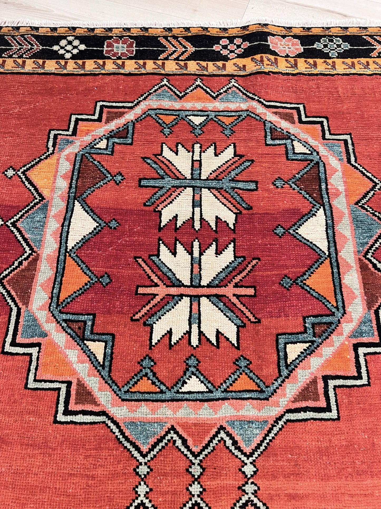 Derbend Caucasian Wide Runner rug. Oriental rug store San Francisco Bay Area. Buy rug online free shipping to USA, Canada.