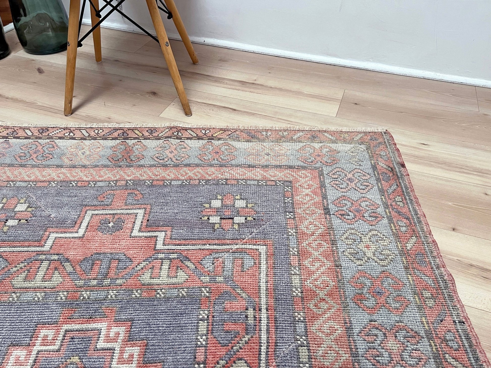 kazak caucasian vintage rug shop San francisco bay area. Rug store berkeley, palo alto. Buy handmade wool rug online