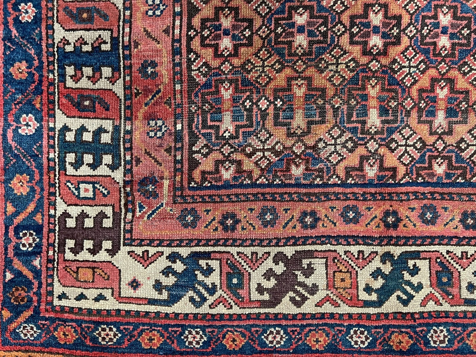 Kharaghan antique tribal persian Oriental rug shop San Francisco Bay Area. Handmade wool rug. Buy oriental rug online.