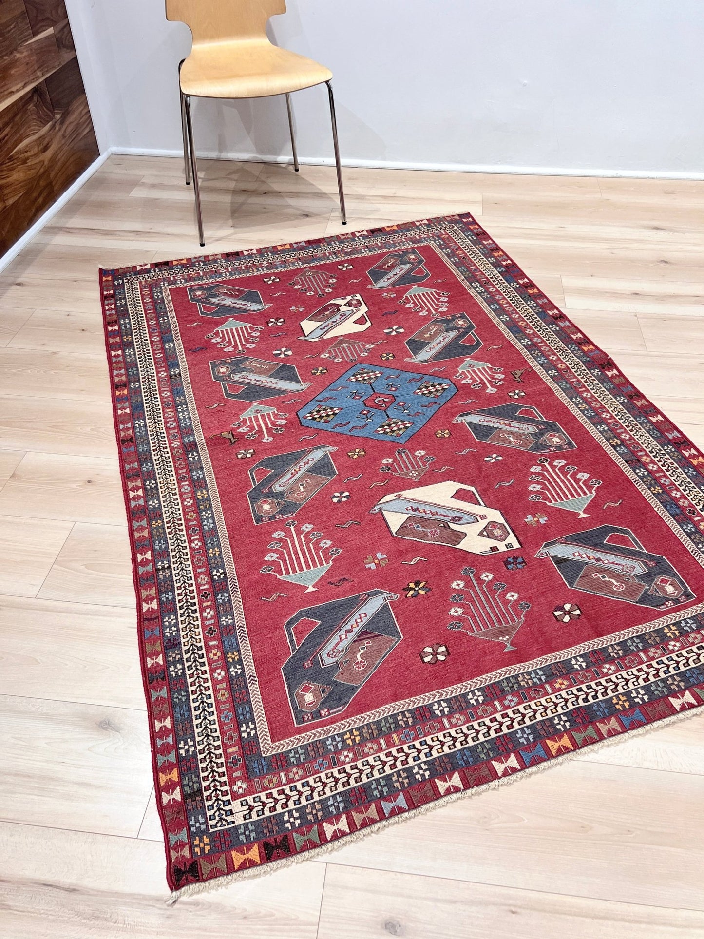 armenian soumak handmade wool vintage rug. Oriental rug shop San Francisco Bay Area. Buy vintage rug online free shipping