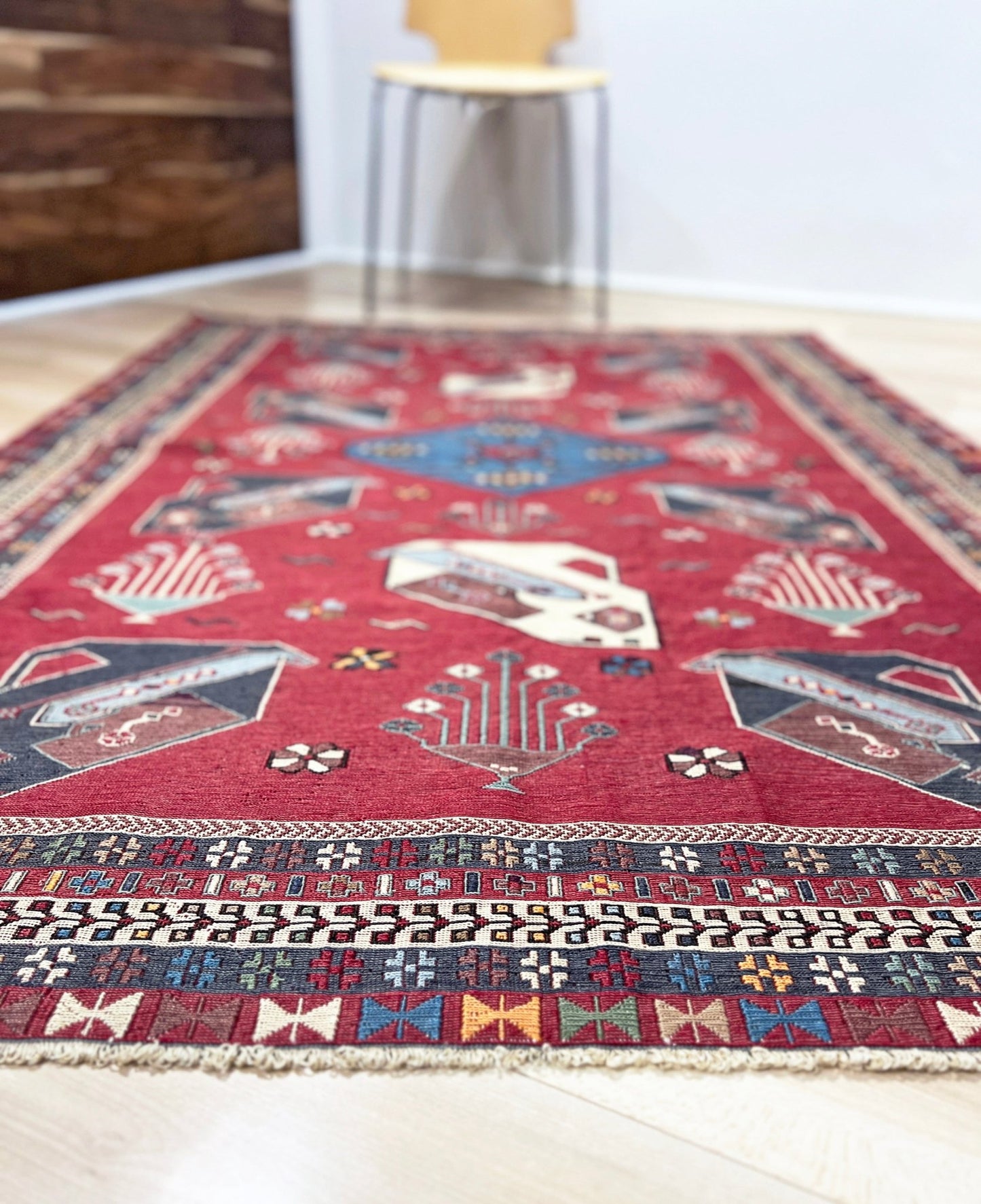 armenian soumak handmade wool vintage rug. Oriental rug shop San Francisco Bay Area. Buy vintage rug online free shipping