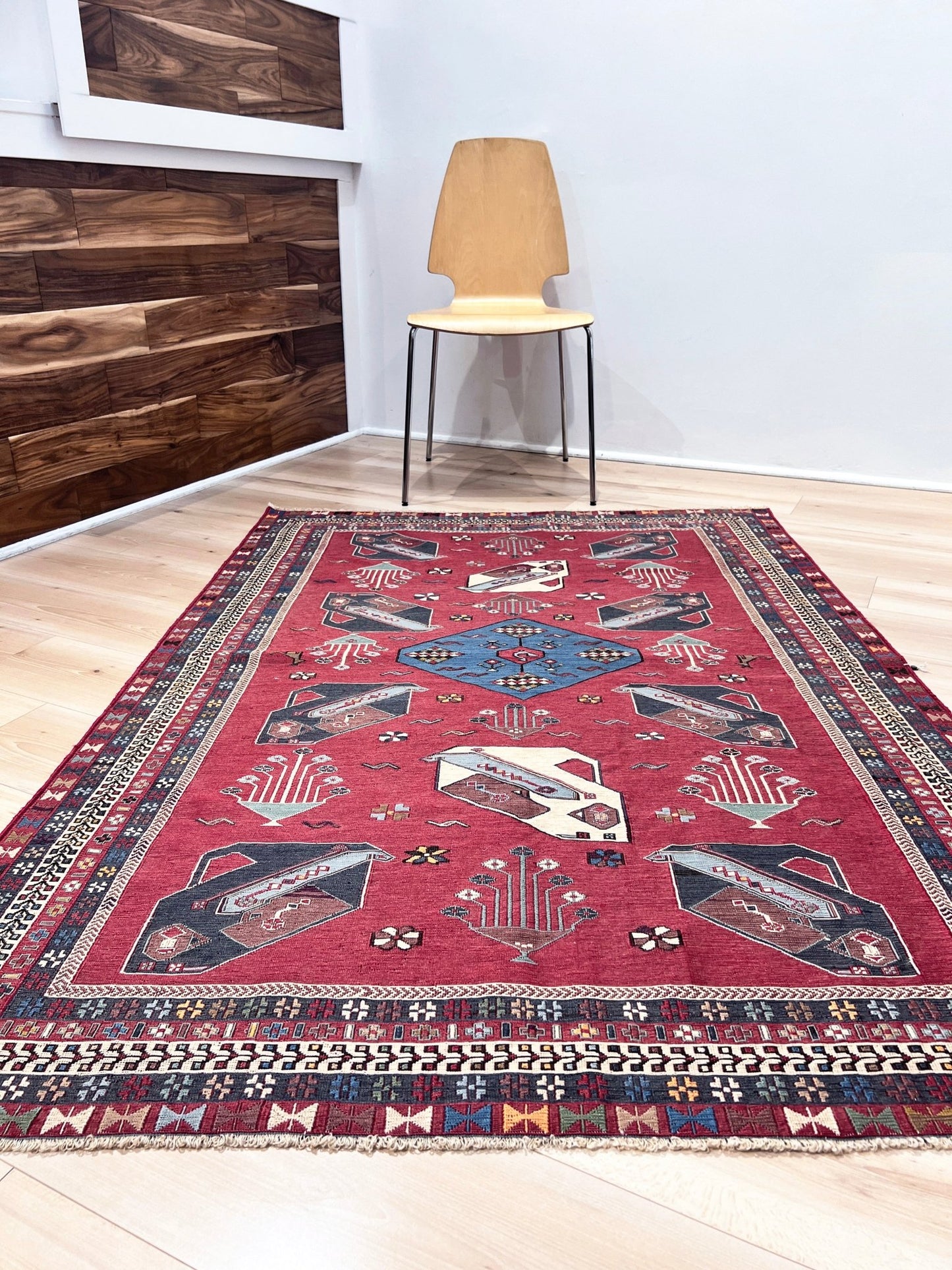 armenian soumak handmade wool vintage rug. Oriental rug shop San Francisco Bay Area. Buy vintage rug online free shipping