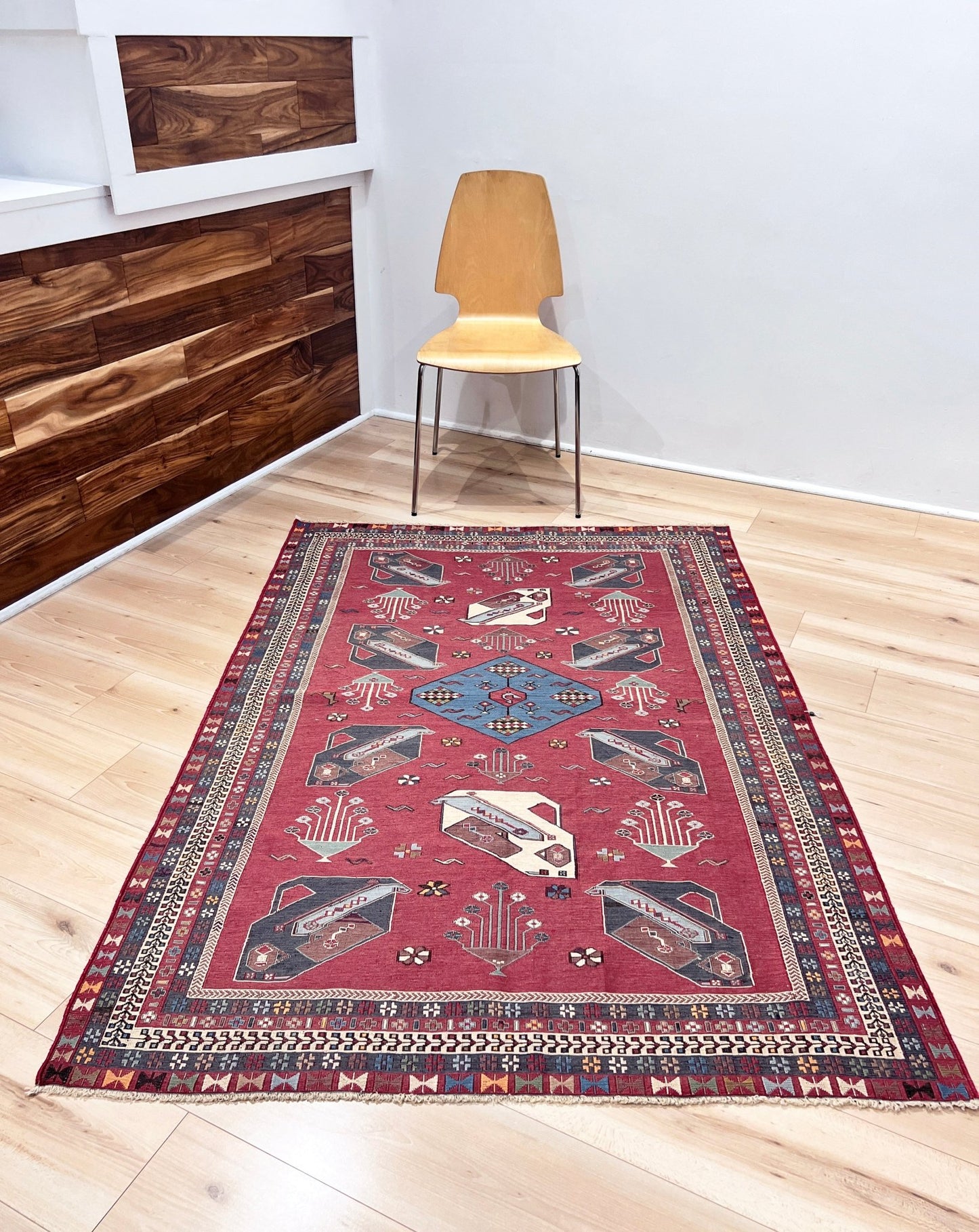 armenian soumak handmade wool vintage rug. Oriental rug shop San Francisco Bay Area. Buy vintage rug online free shipping