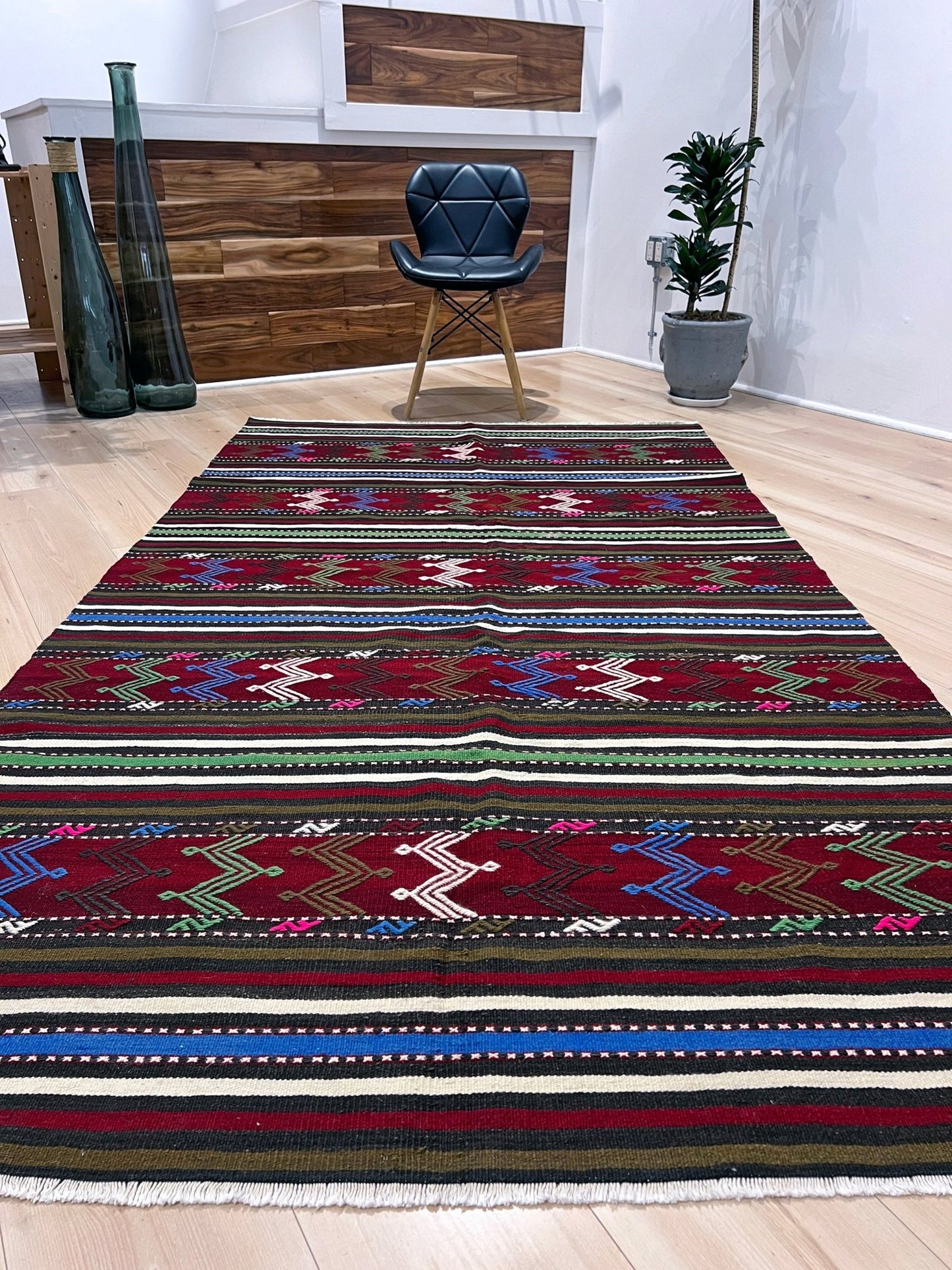 Canakkale Handmade vintage turkish kilim rug shop san francisco bay area.