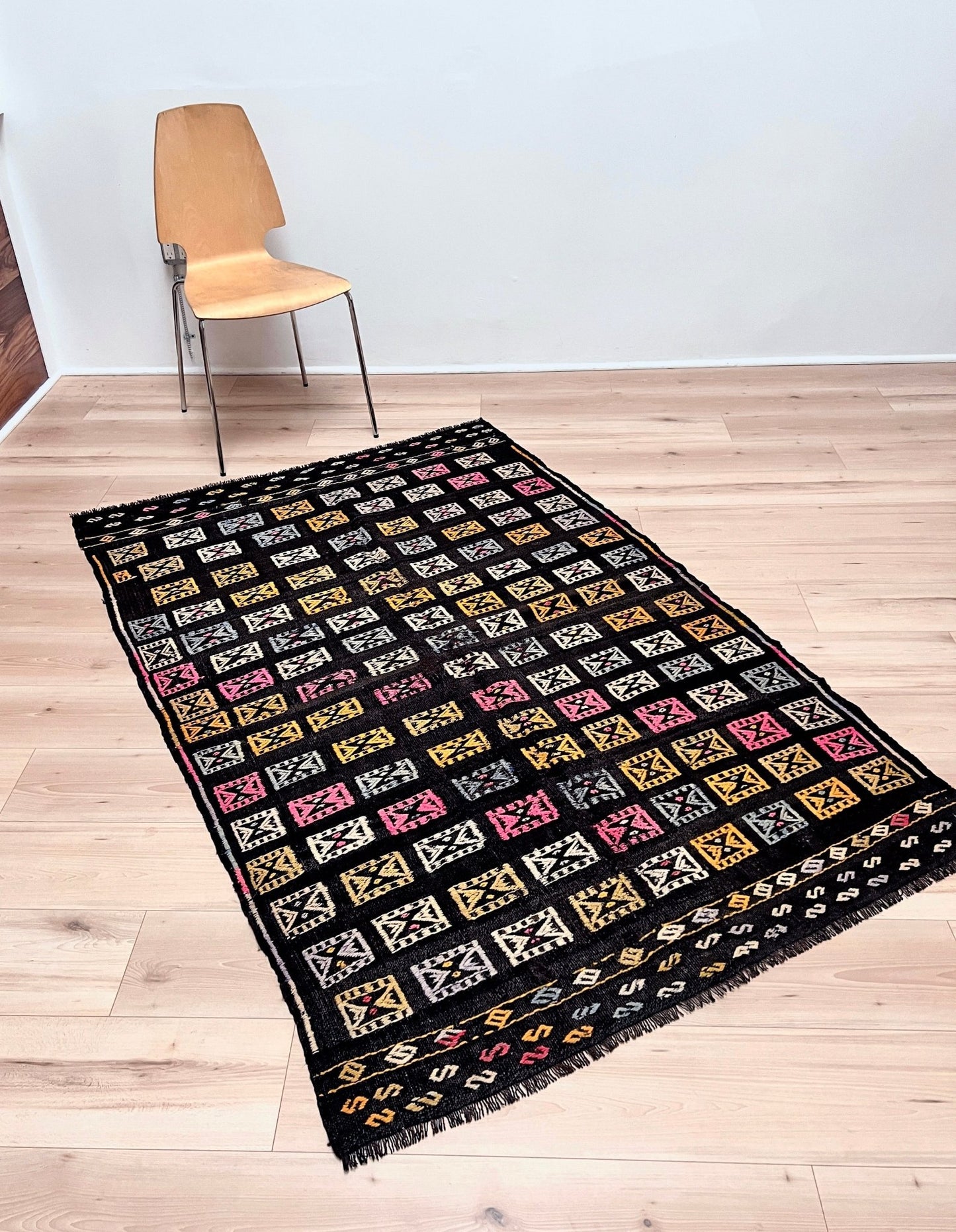 Konya cicim kilim vintage turkish rug shop san francisco bay area, portland, seattle. Buy kilim rug online free shipping