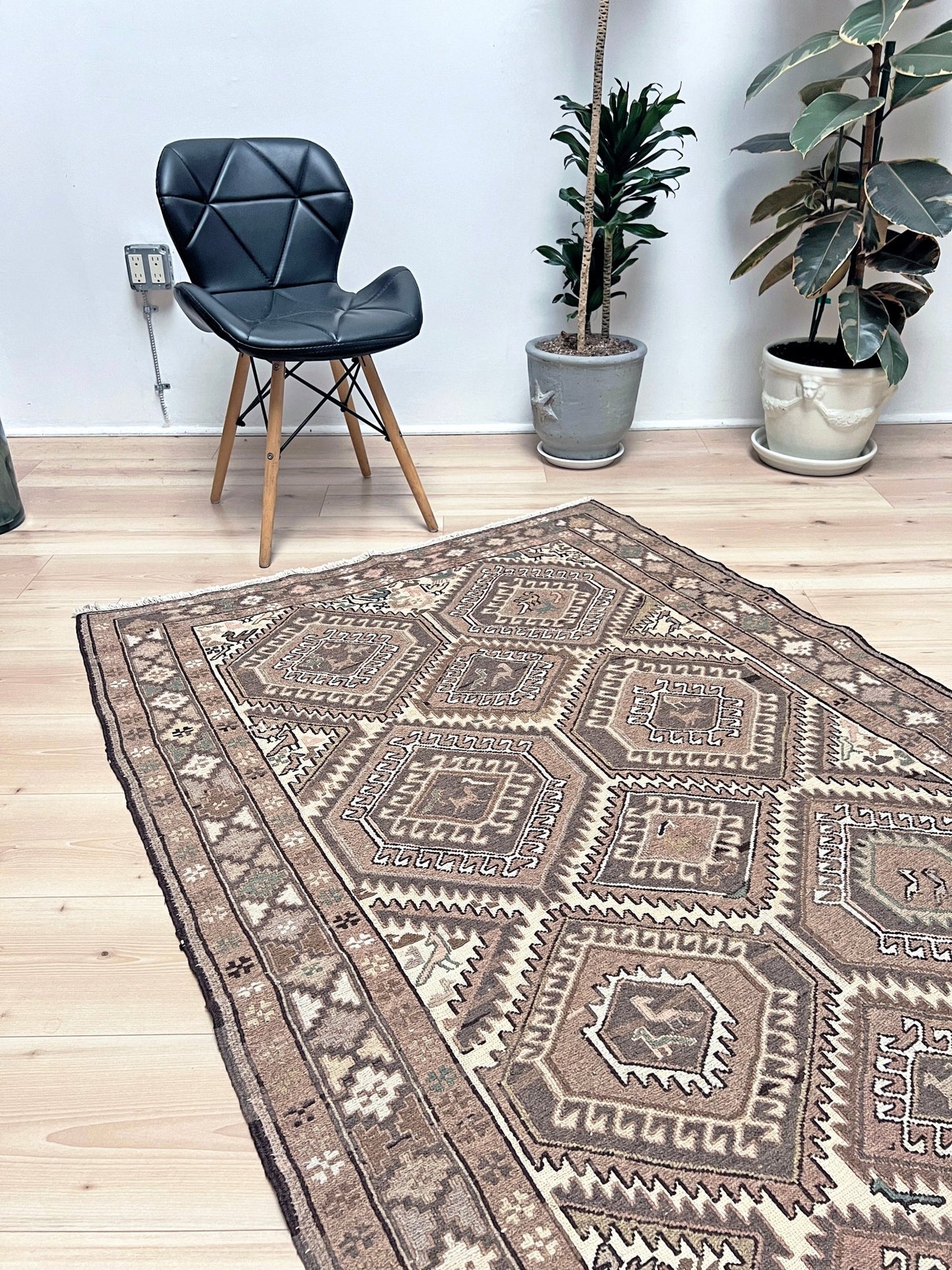 Shahsavan soumak small handmade wool persian rug shop san francisco bay area. Buy handmade wool rug online free shipping