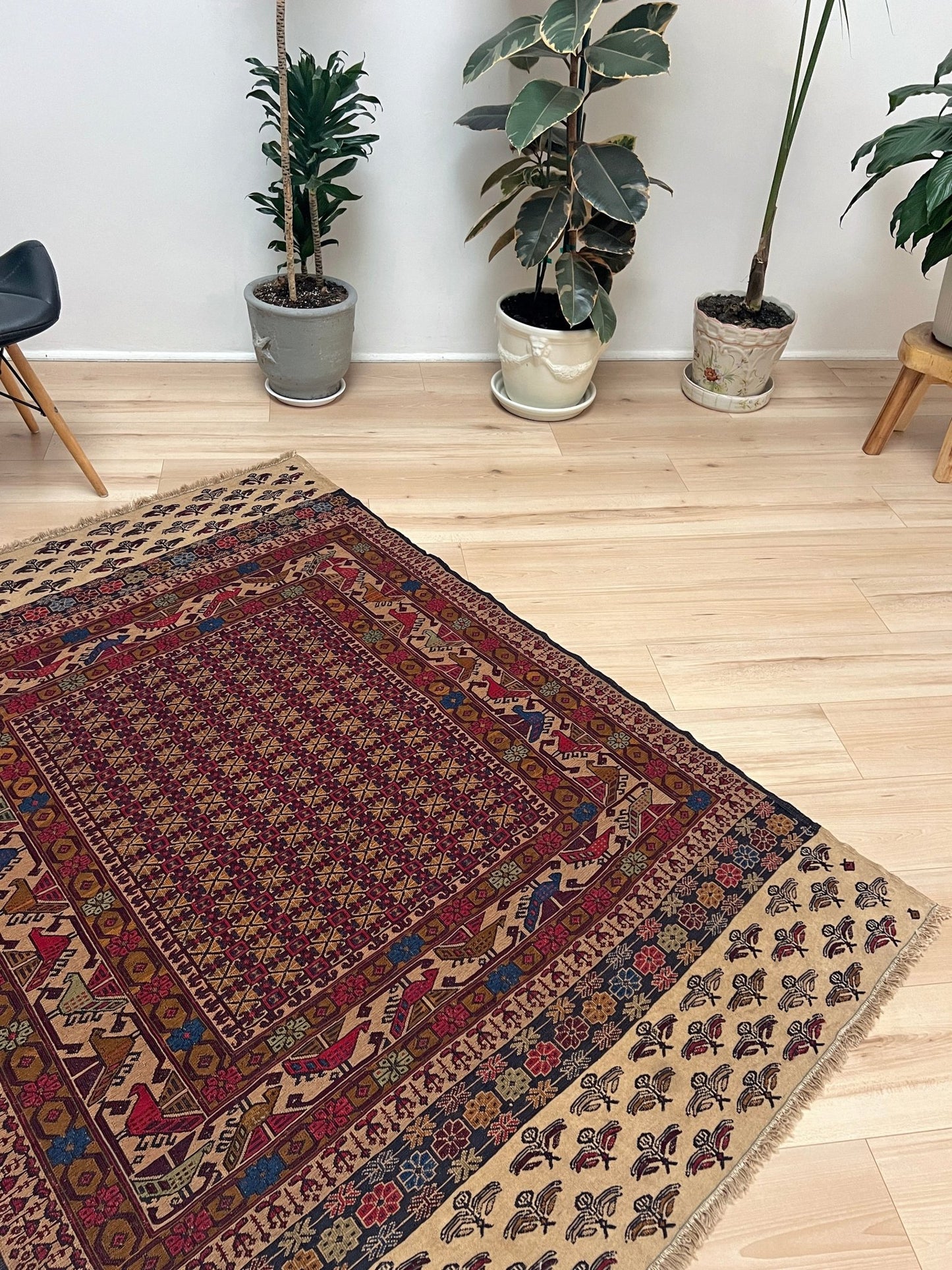 Armenian soumak rug. 4x6 scatter handmade wool rug for living room, bedroom, study under coffee table. Vintage rug shop SF