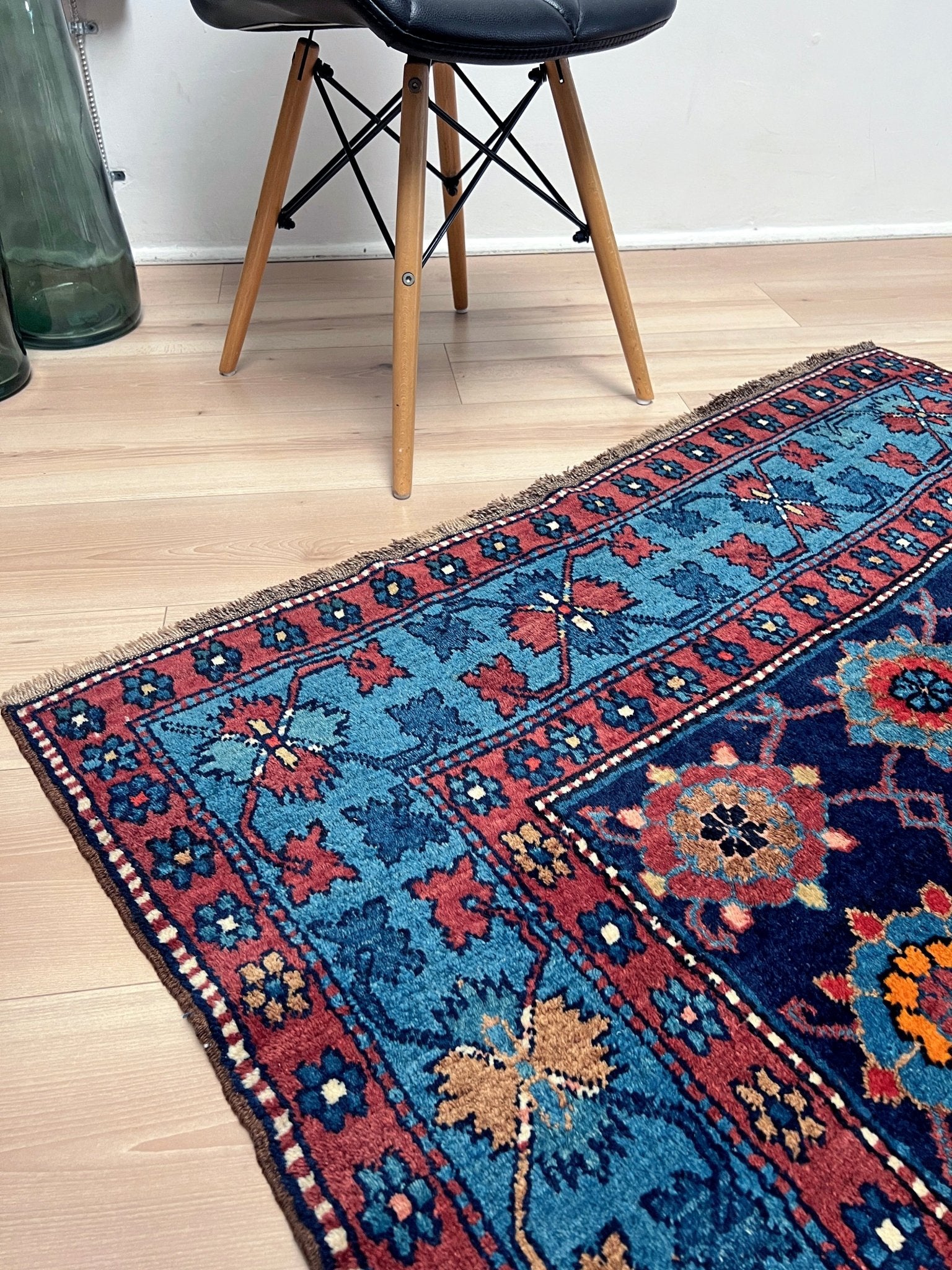 Caucasian blue oriental rug shop San Francisco Bay Area. Buy handmade carpet wool rug online Handmade rug store Berkeley