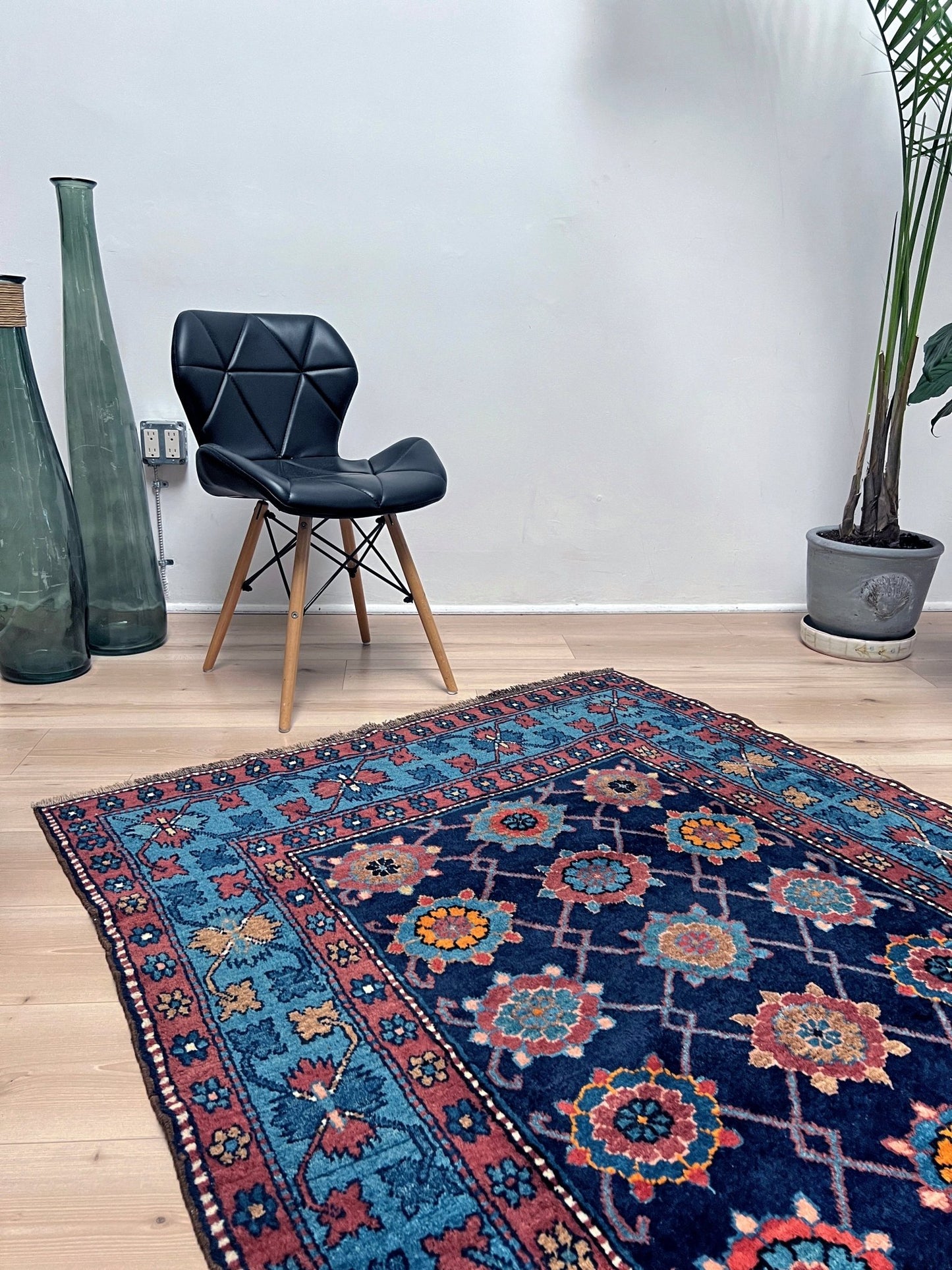 Caucasian blue oriental rug shop San Francisco Bay Area. Buy handmade carpet wool rug online Handmade rug store Berkeley